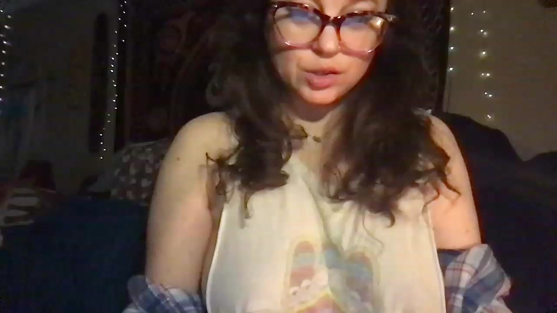 Gallery image thumbnail from Fifilarue1313's myfreecams stream on, 03/09/2023, 15:01 image 4 of 20
