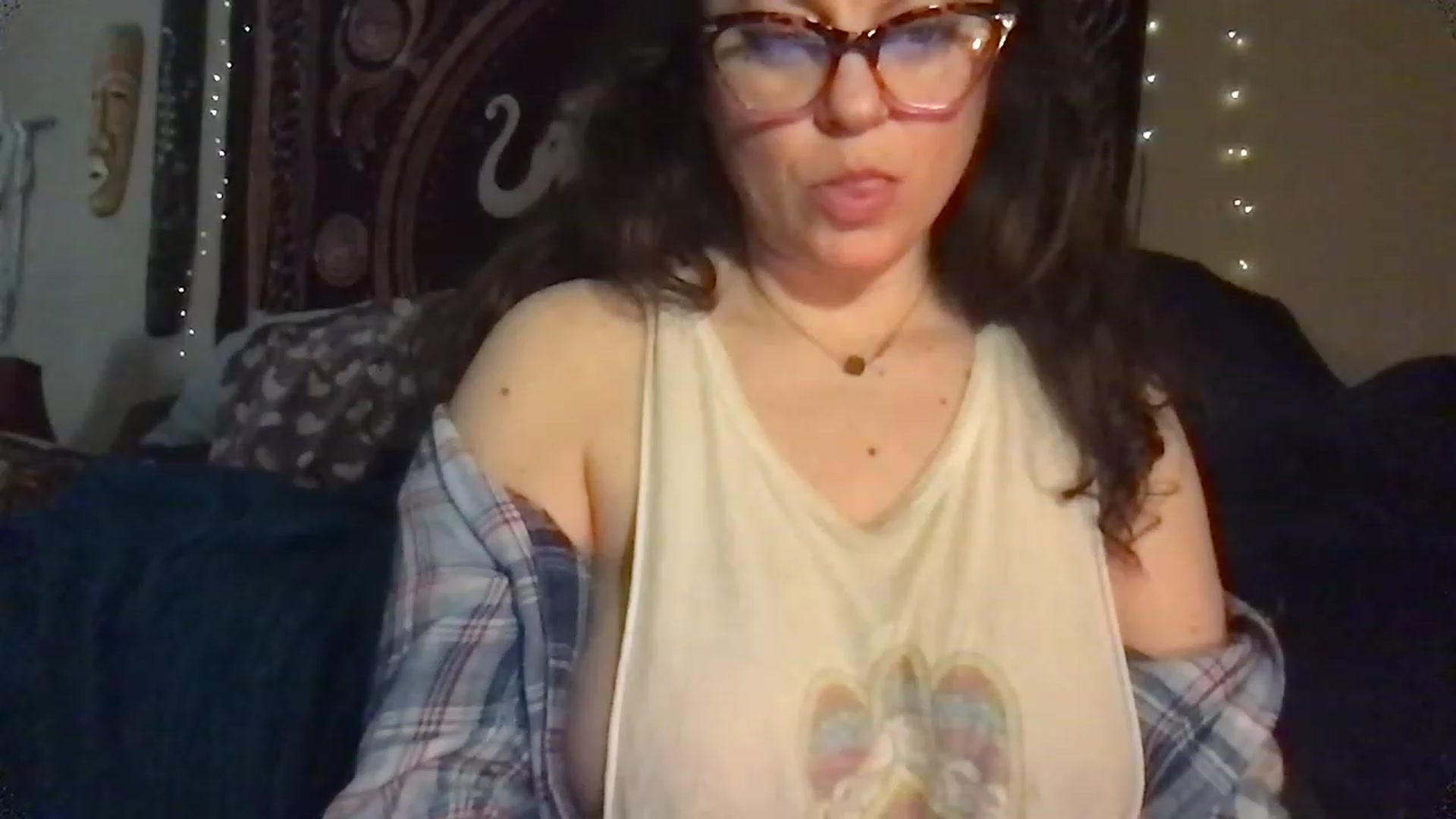 Gallery image thumbnail from Fifilarue1313's myfreecams stream on, 03/09/2023, 15:01 image 12 of 20
