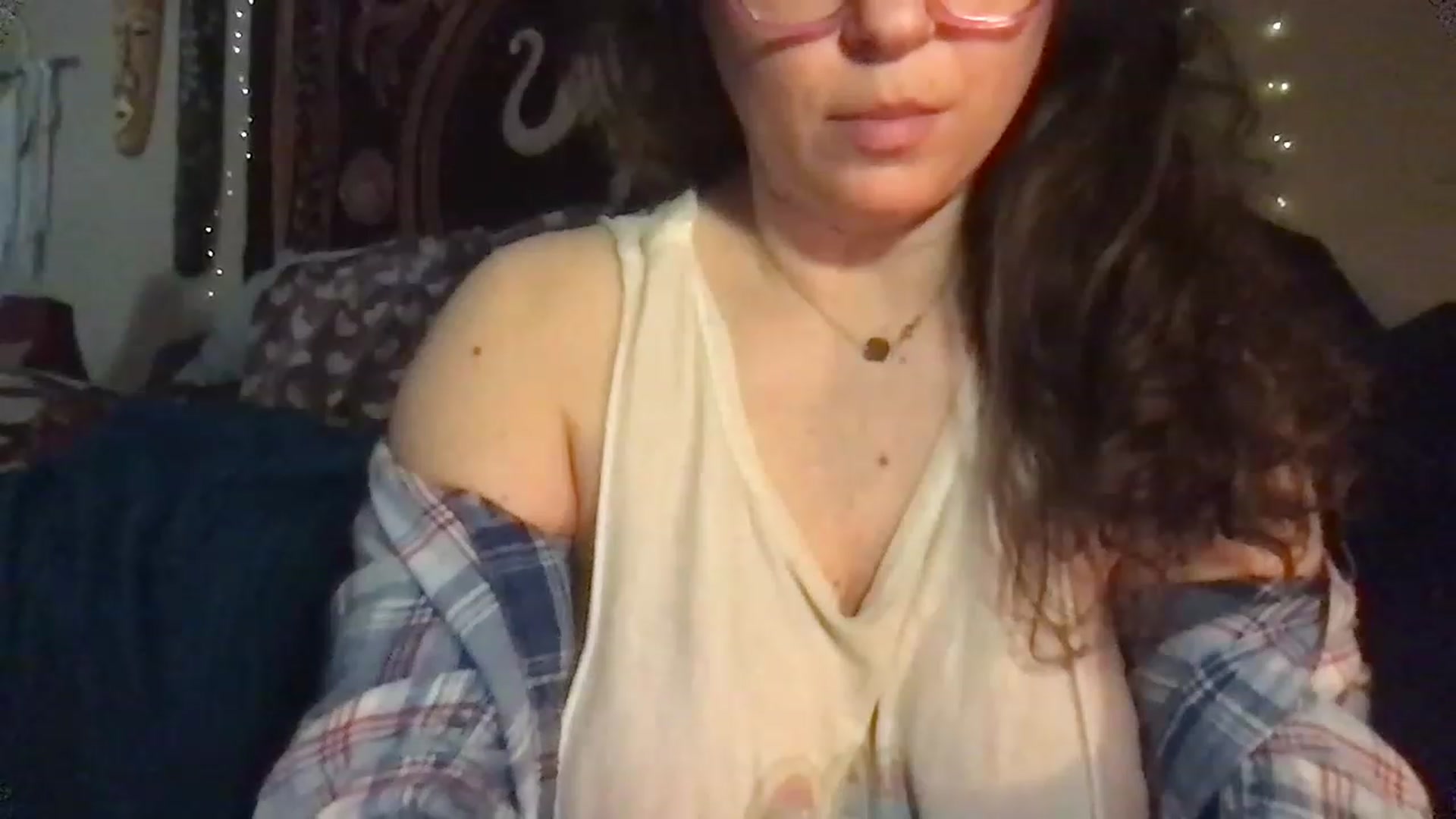 Gallery image thumbnail from Fifilarue1313's myfreecams stream on, 03/09/2023, 15:01 image 13 of 20
