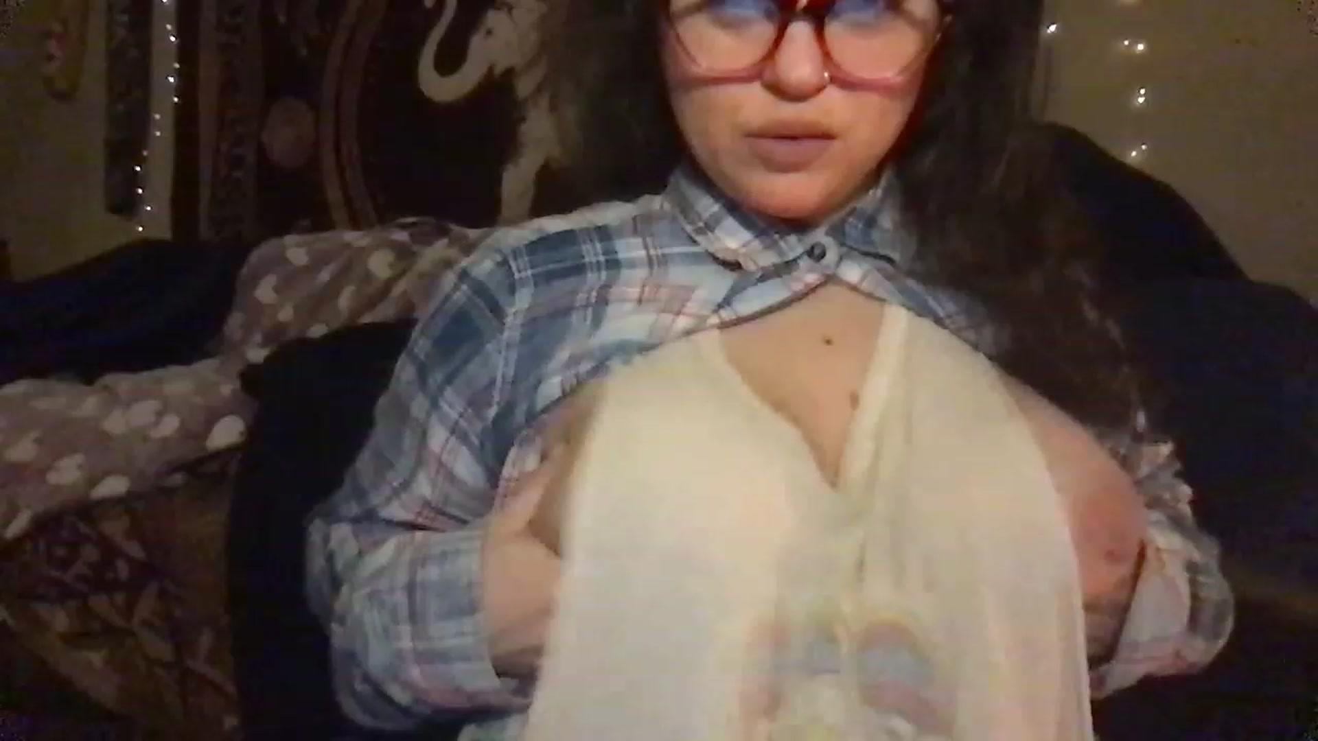 Gallery image thumbnail from Fifilarue1313's myfreecams stream on, 03/12/2023, 13:05 image 1 of 20