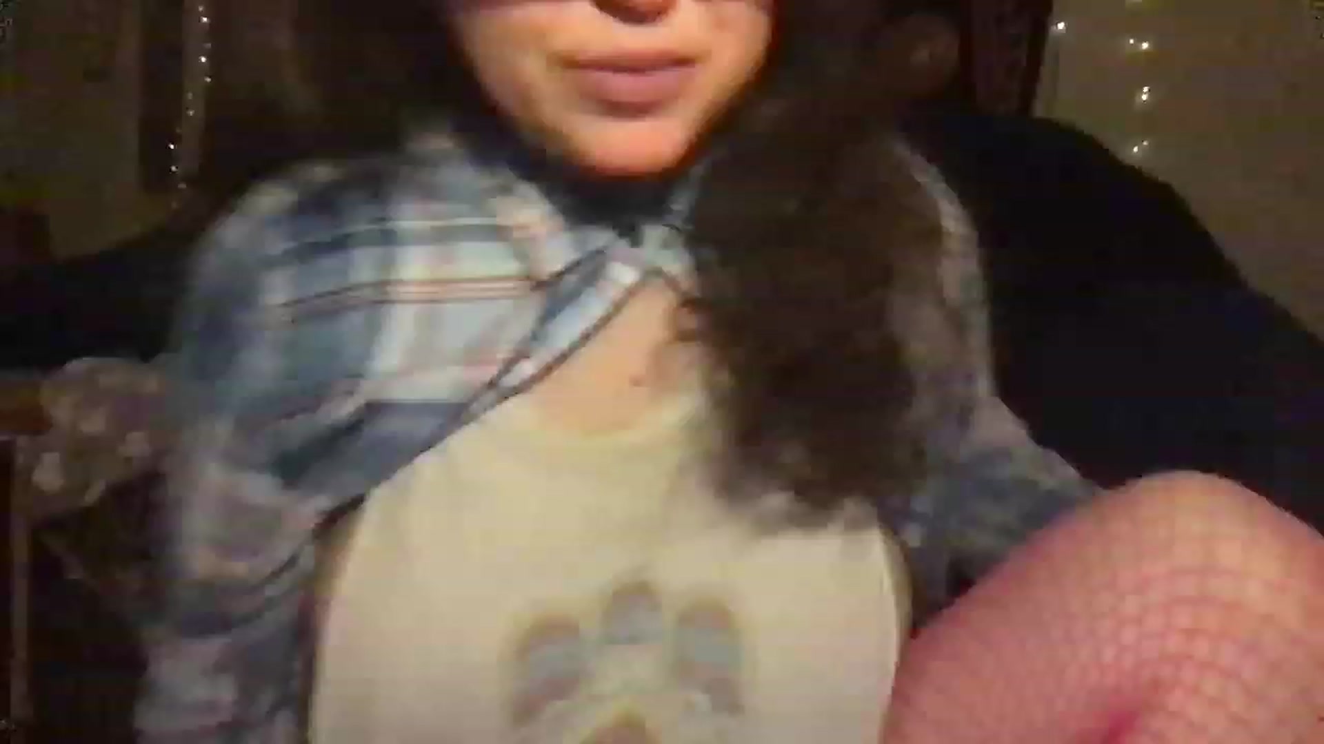 Gallery image thumbnail from Fifilarue1313's myfreecams stream on, 03/12/2023, 13:05 image 3 of 20