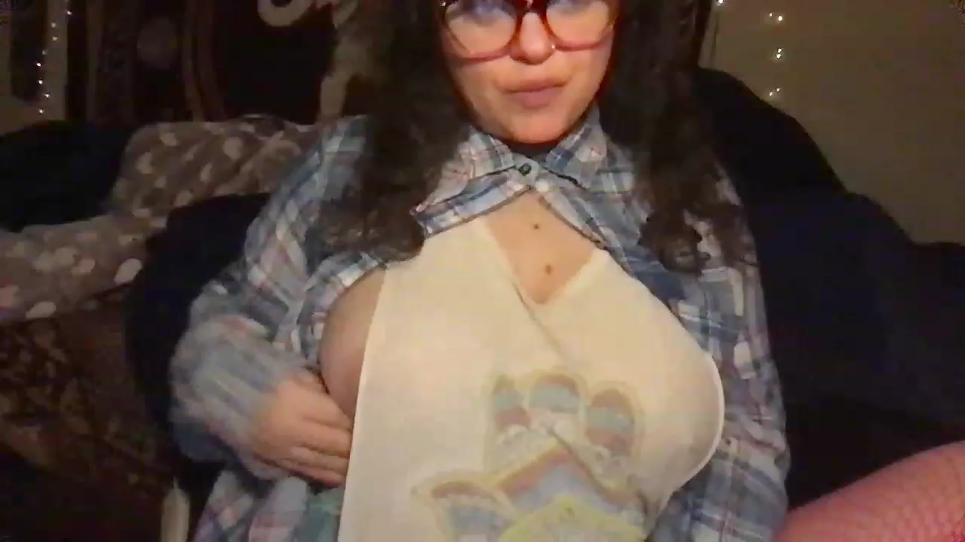 Gallery image thumbnail from Fifilarue1313's myfreecams stream on, 03/12/2023, 13:05 image 8 of 20