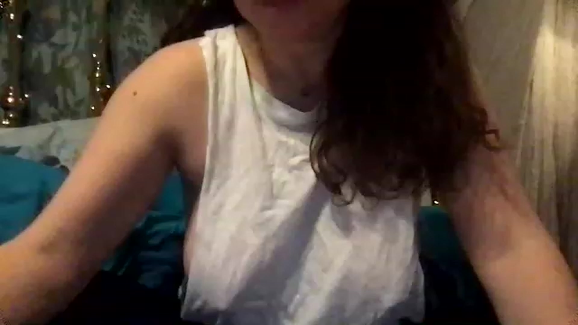 Gallery image thumbnail from Fifilarue1313's myfreecams stream on, 03/26/2023, 14:32 image 2 of 20
