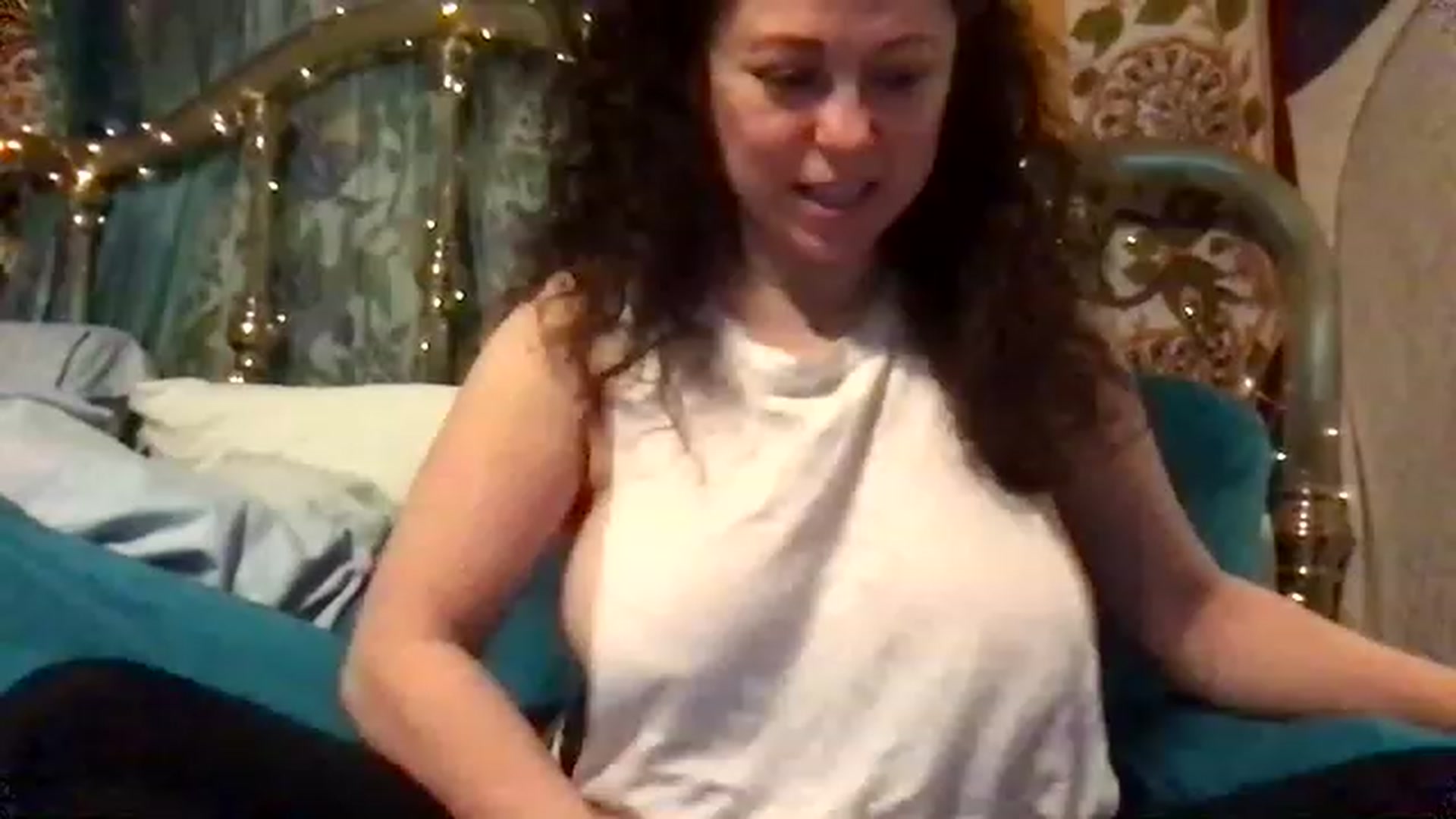 Gallery image thumbnail from Fifilarue1313's myfreecams stream on, 03/26/2023, 15:57 image 2 of 20