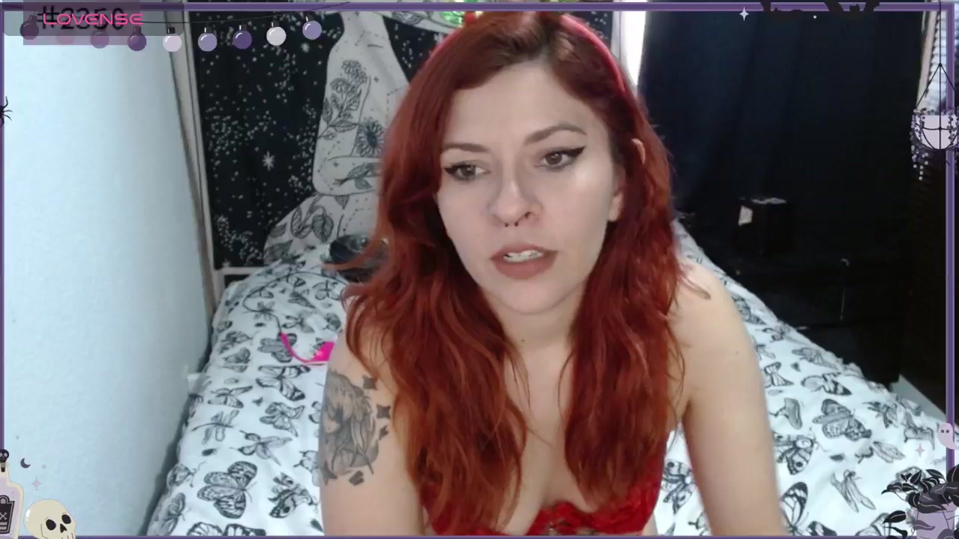 Gallery image thumbnail from FinalGirl's myfreecams stream on, 12/24/2024, 23:20 image 3 of 20