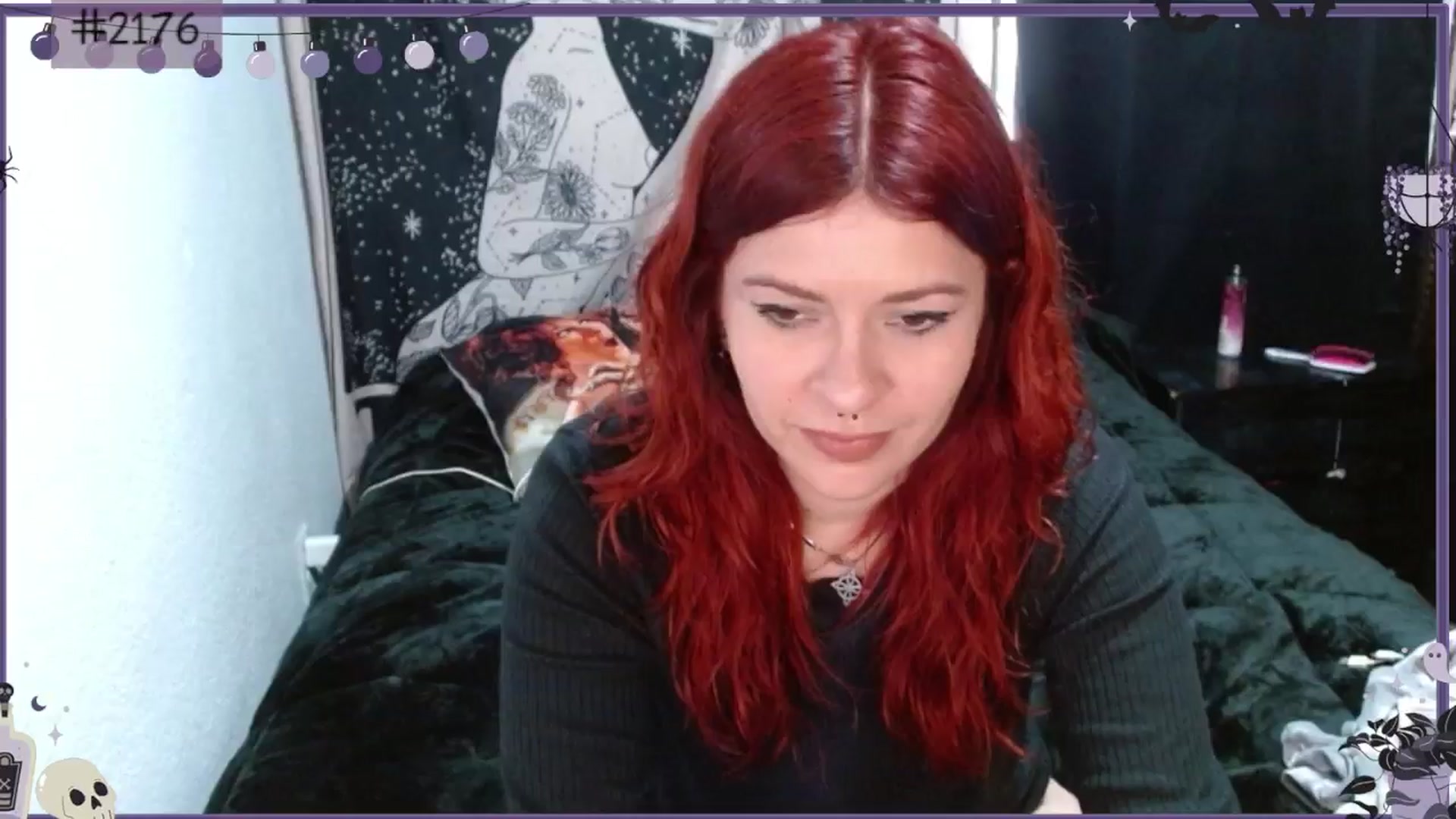 Gallery image thumbnail from FinalGirl's myfreecams stream on, 01/07/2025, 21:52 image 10 of 20