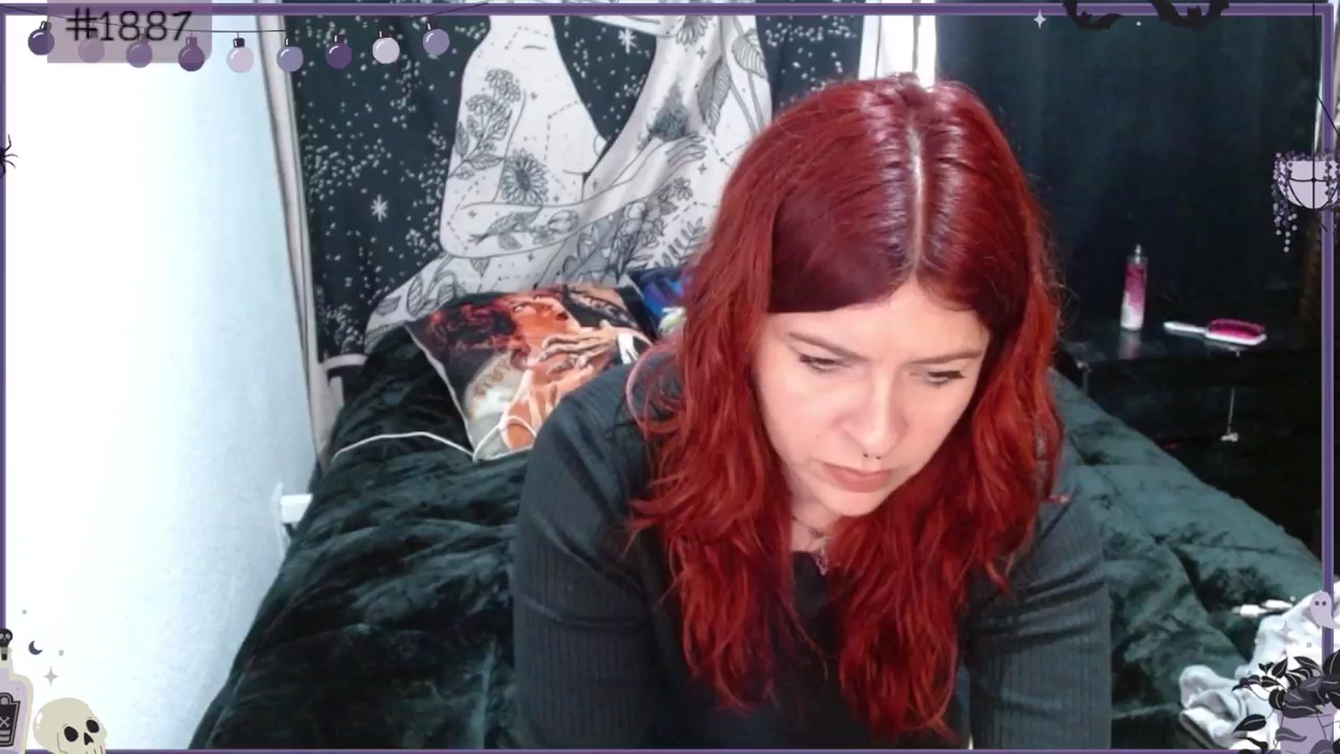 Gallery image thumbnail from FinalGirl's myfreecams stream on, 01/07/2025, 21:52 image 18 of 20