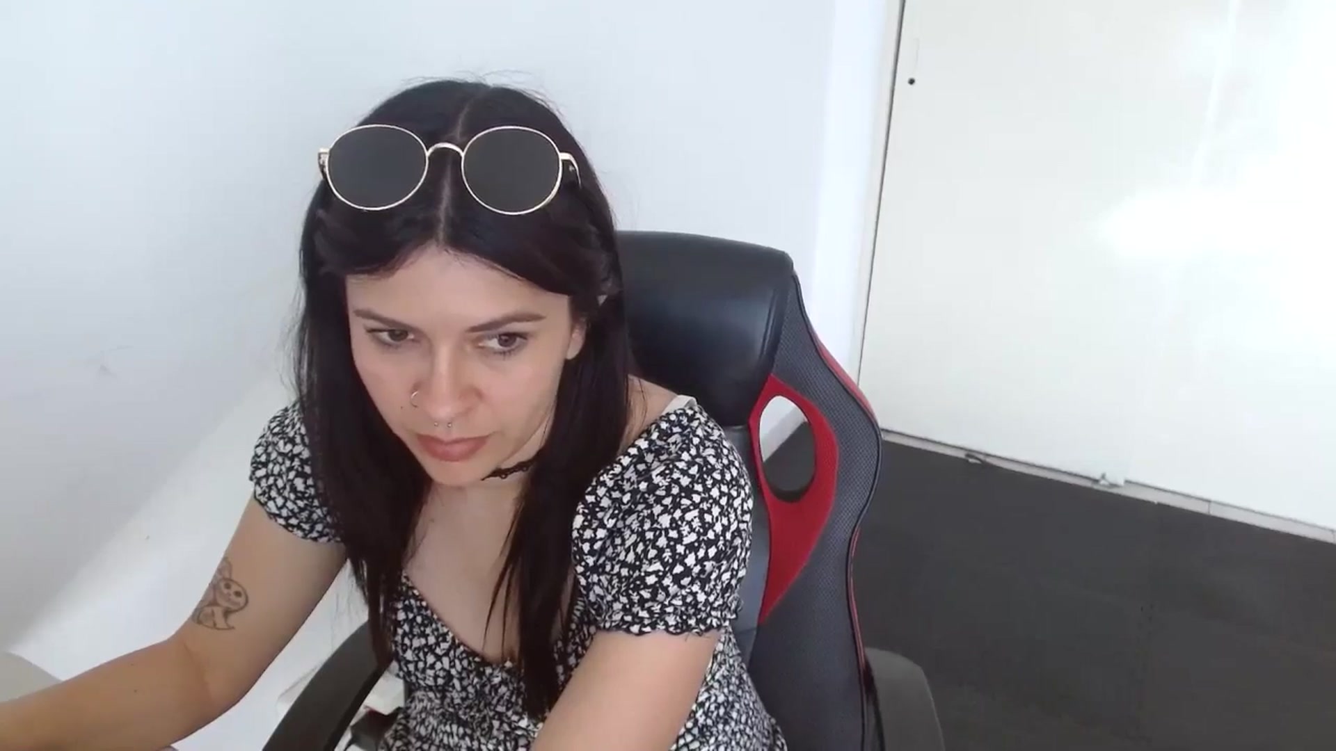Gallery image thumbnail from FinalGirl's myfreecams stream on, 03/01/2025, 21:23 image 5 of 20