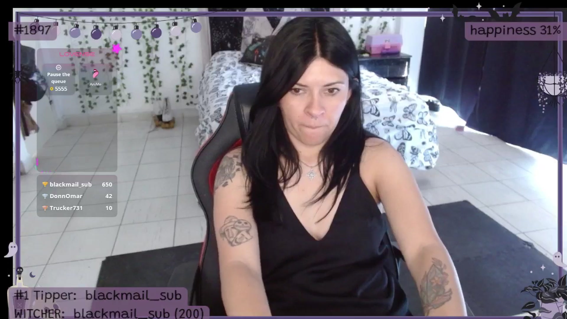 Gallery image thumbnail from FinalGirl's myfreecams stream on, 05/08/2025, 22:01 image 6 of 20