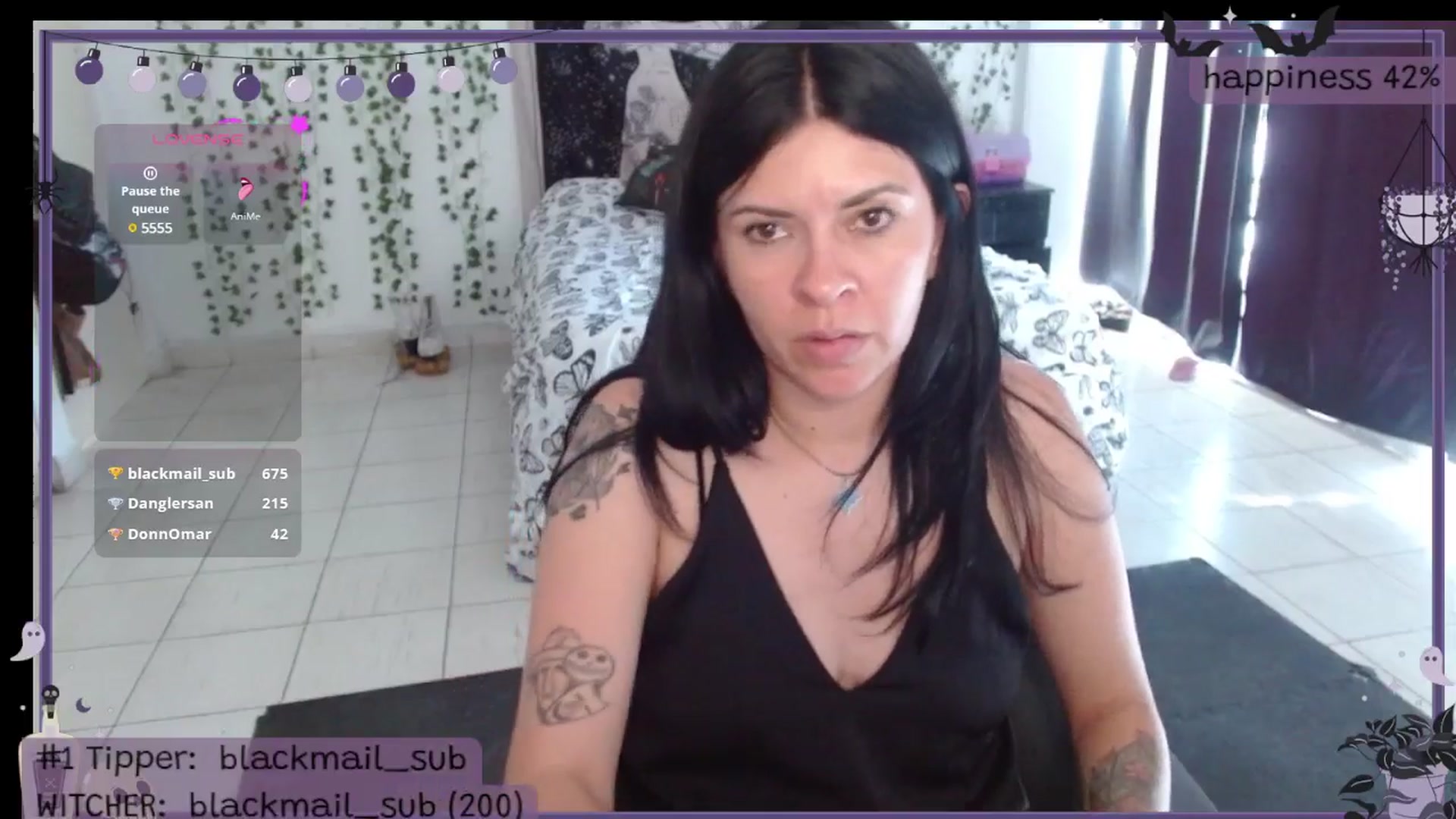 Gallery image thumbnail from FinalGirl's myfreecams stream on, 05/08/2025, 22:01 image 18 of 20