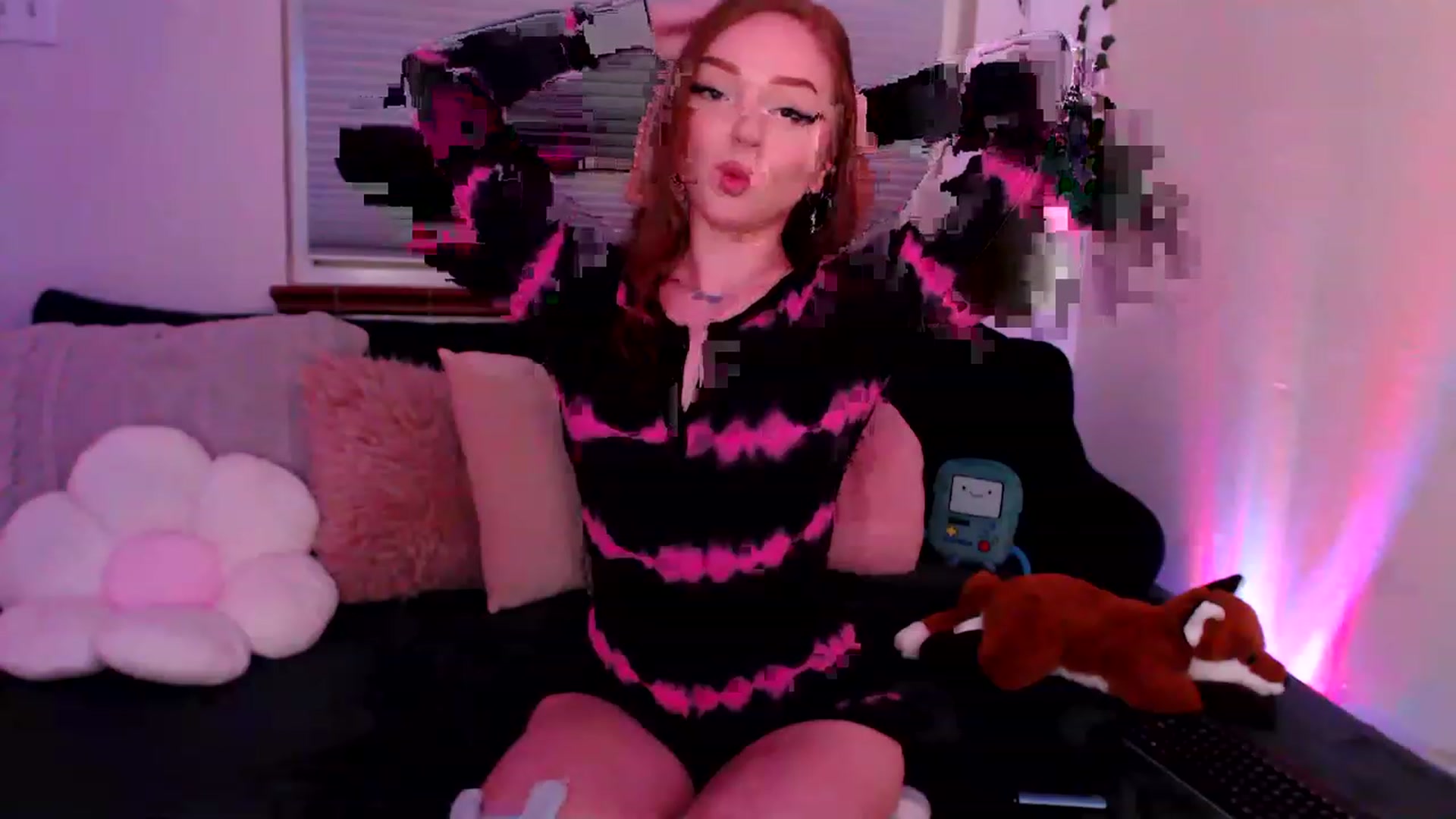 Gallery image thumbnail from Fiona's myfreecams stream on, 03/20/2023, 09:26 image 2 of 20