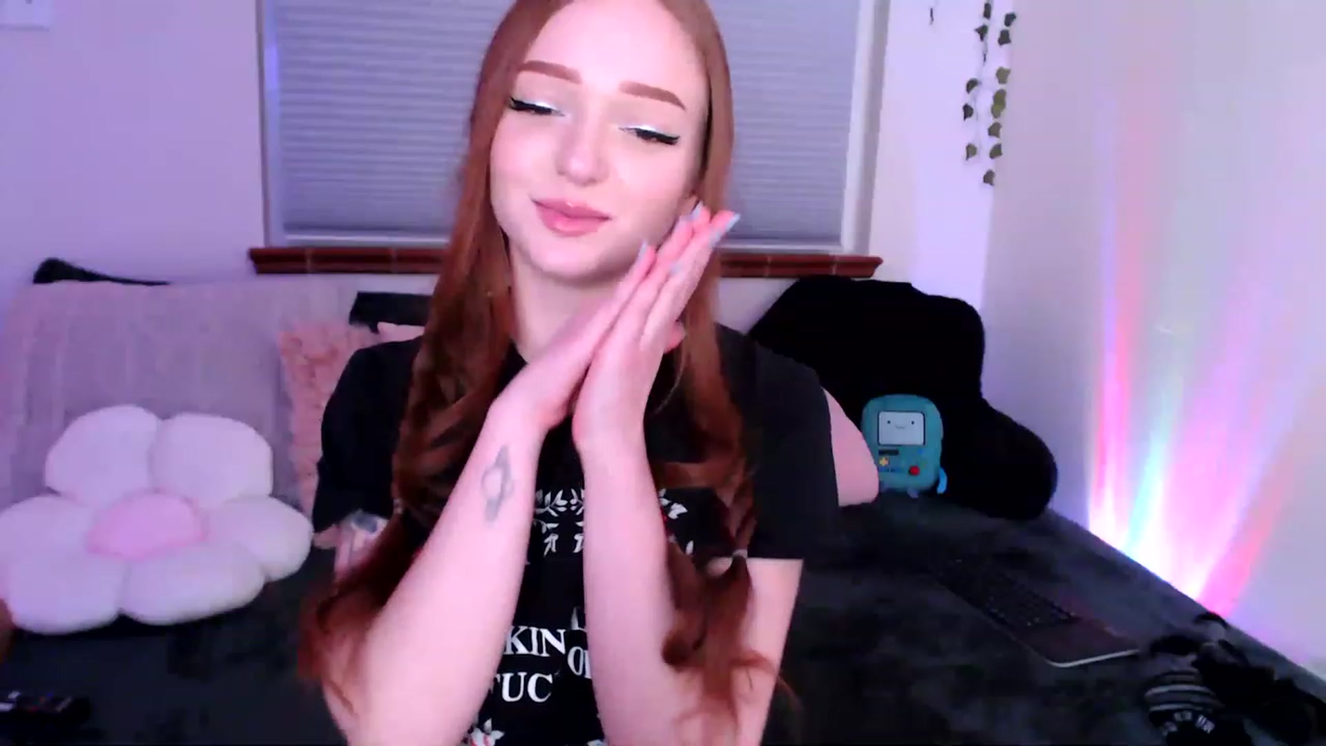 Gallery image thumbnail from Fiona's myfreecams stream on, 03/26/2023, 07:56 image 4 of 20