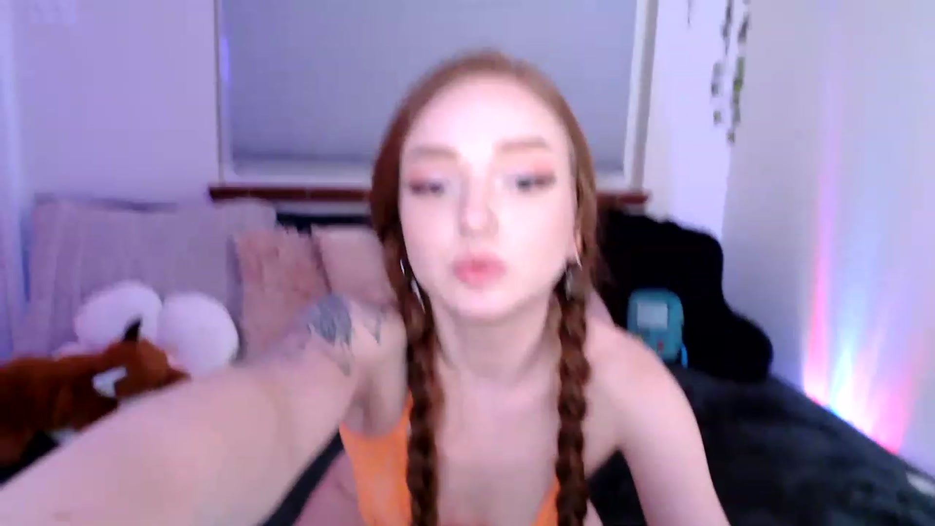 Gallery image thumbnail from Fiona's myfreecams stream on, 03/30/2023, 09:37 image 4 of 20