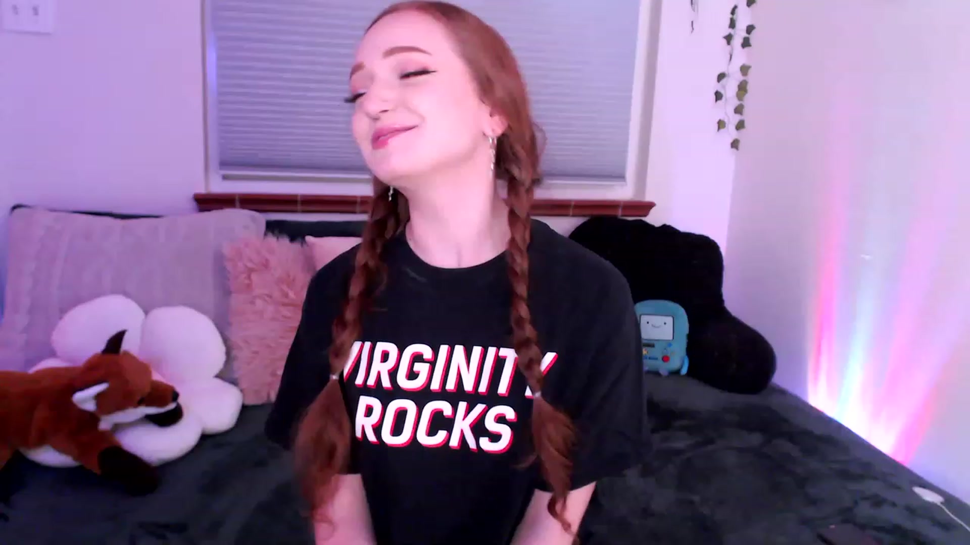 Gallery image thumbnail from Fiona's myfreecams stream on, 03/30/2023, 09:37 image 1 of 20