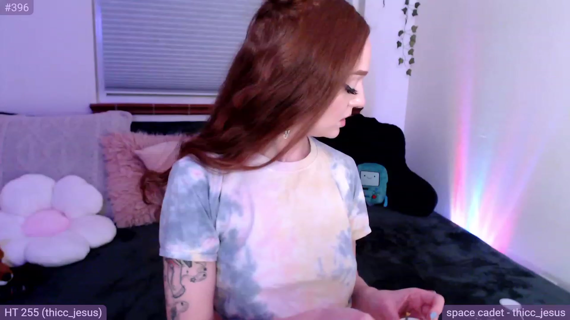 Gallery image thumbnail from Fiona's myfreecams stream on, 03/31/2023, 09:10 image 9 of 20