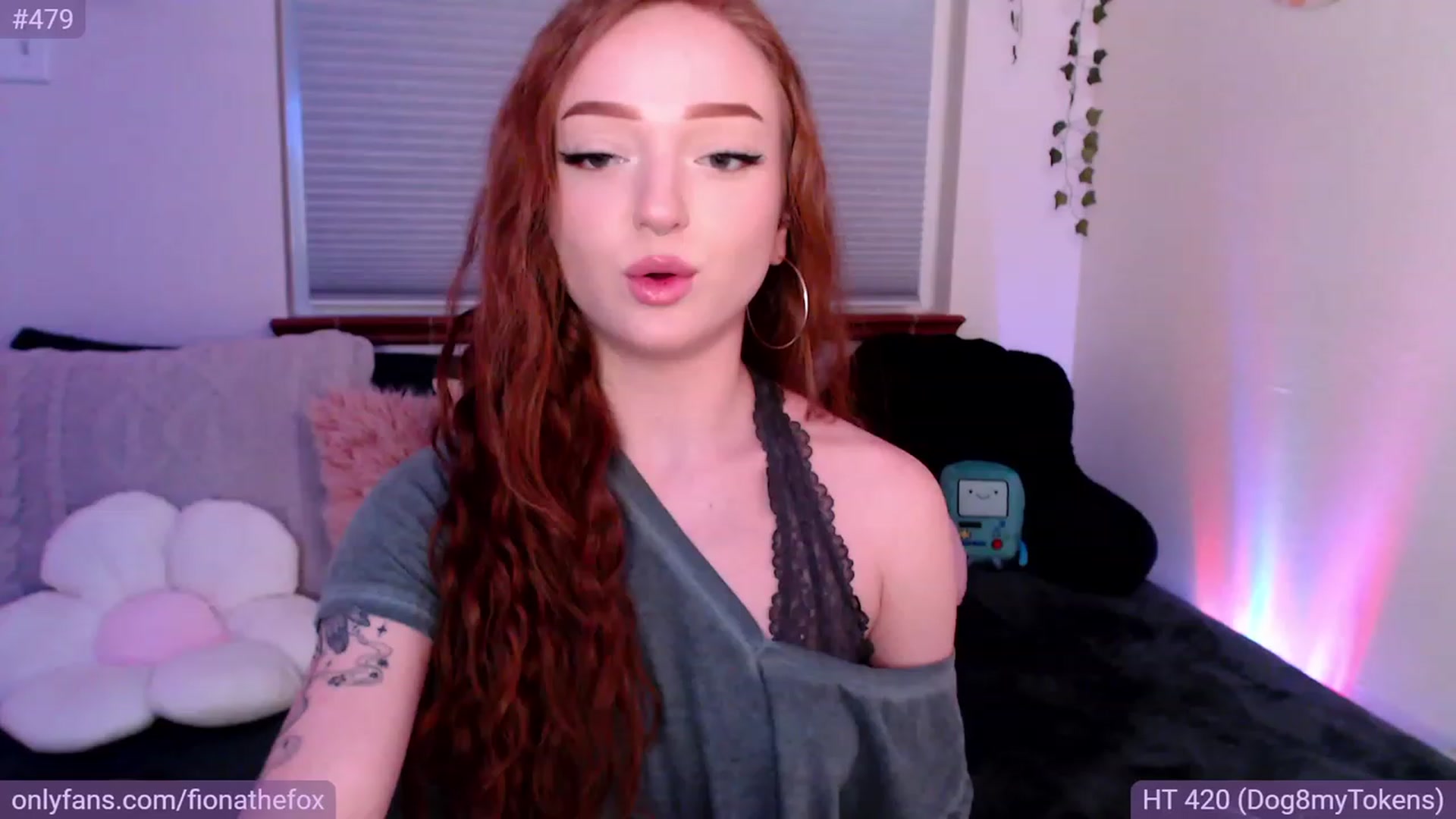 Gallery image thumbnail from Fiona's myfreecams stream on, 04/07/2023, 08:21 image 3 of 20
