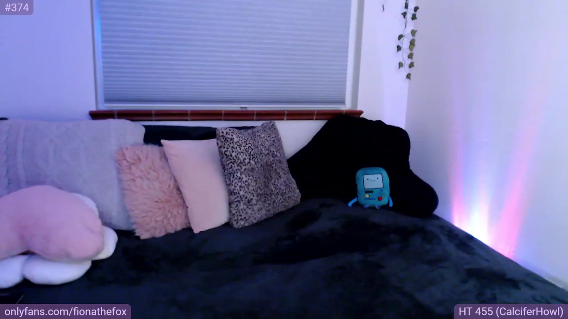 Gallery image thumbnail from Fiona's myfreecams stream on, 04/10/2023, 08:23 image 4 of 20