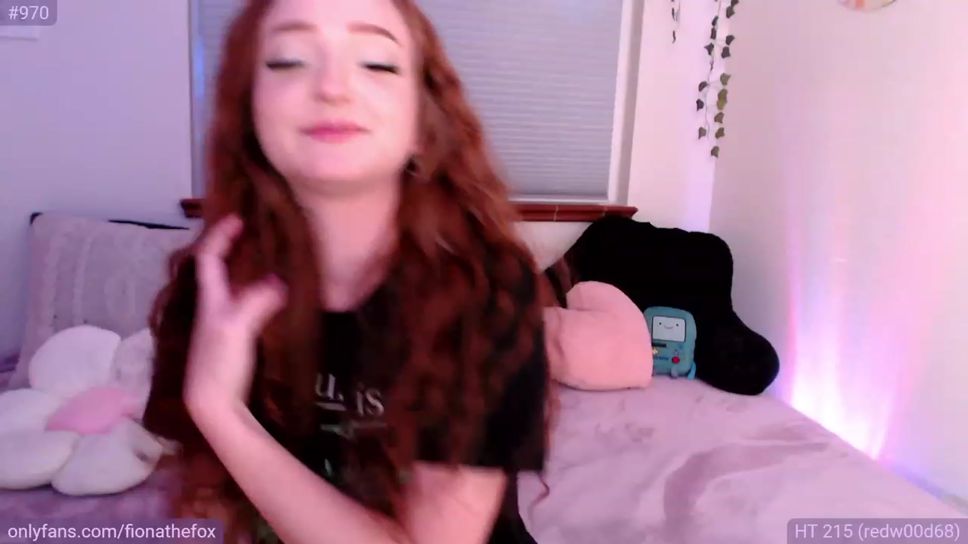 Gallery image thumbnail from Fiona's myfreecams stream on, 04/22/2023, 09:03 image 9 of 20