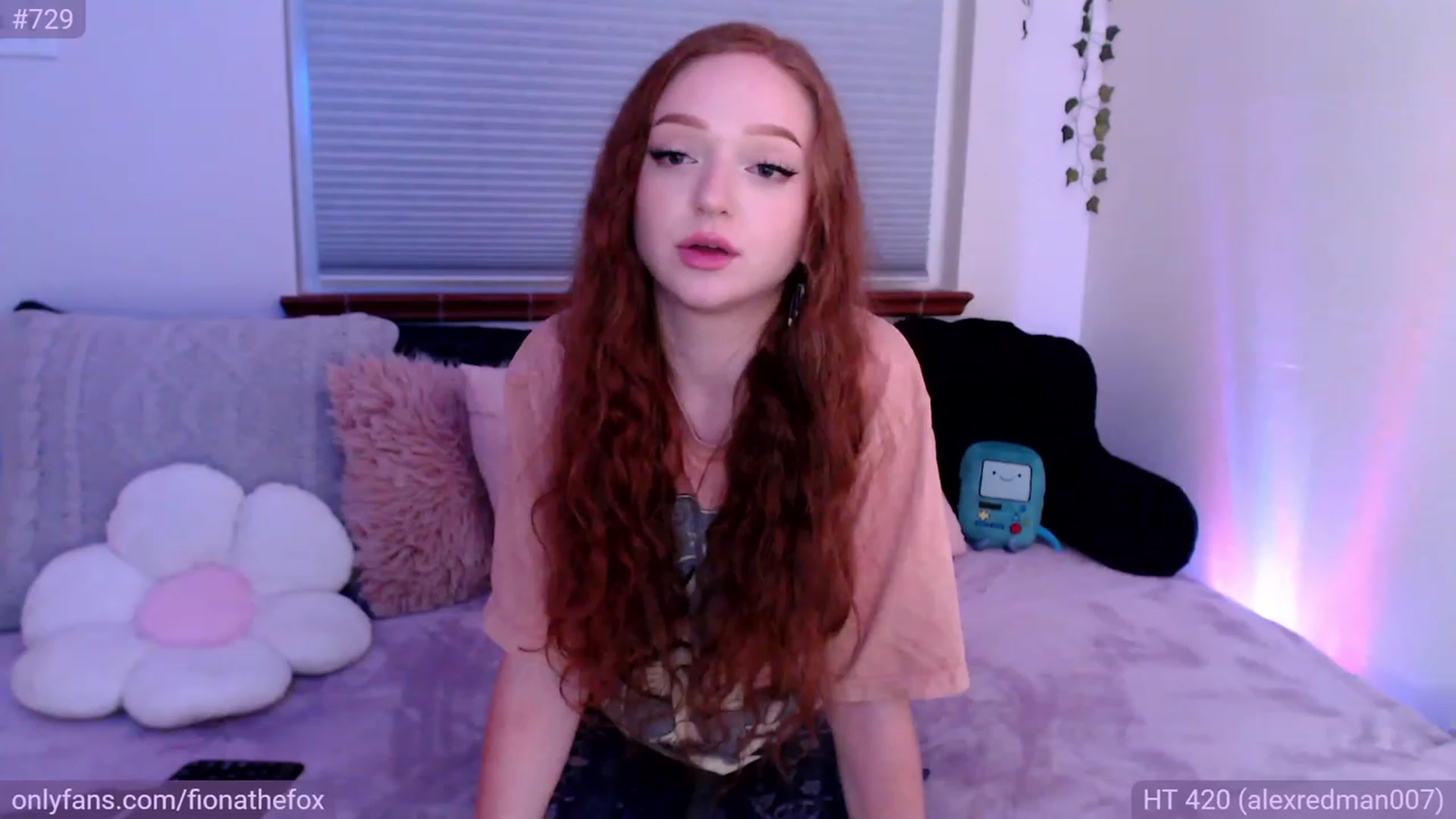 Gallery image thumbnail from Fiona's myfreecams stream on, 04/26/2023, 09:28 image 5 of 20