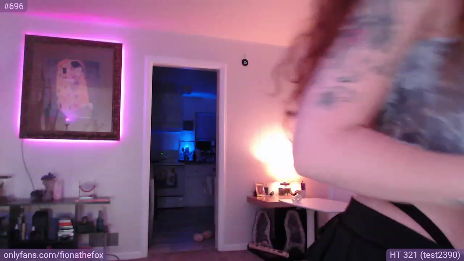 Gallery image thumbnail from Fiona's myfreecams stream on, 04/28/2023, 07:08 image 8 of 20