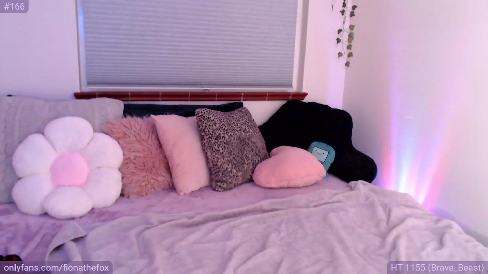 Gallery image thumbnail from Fiona's myfreecams stream on, 05/07/2023, 10:19 image 7 of 20