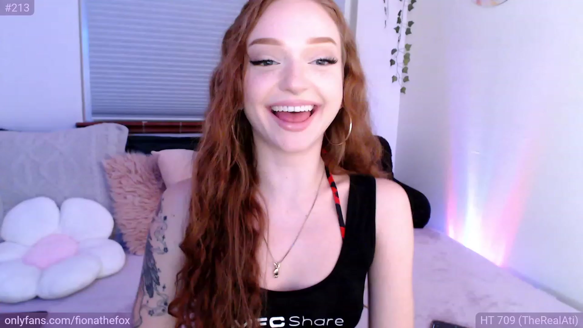 Gallery image thumbnail from Fiona's myfreecams stream on, 05/10/2023, 08:25 image 4 of 20