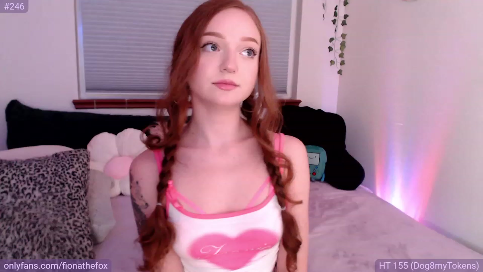 Gallery image thumbnail from Fiona's myfreecams stream on, 05/13/2023, 06:12 image 1 of 20