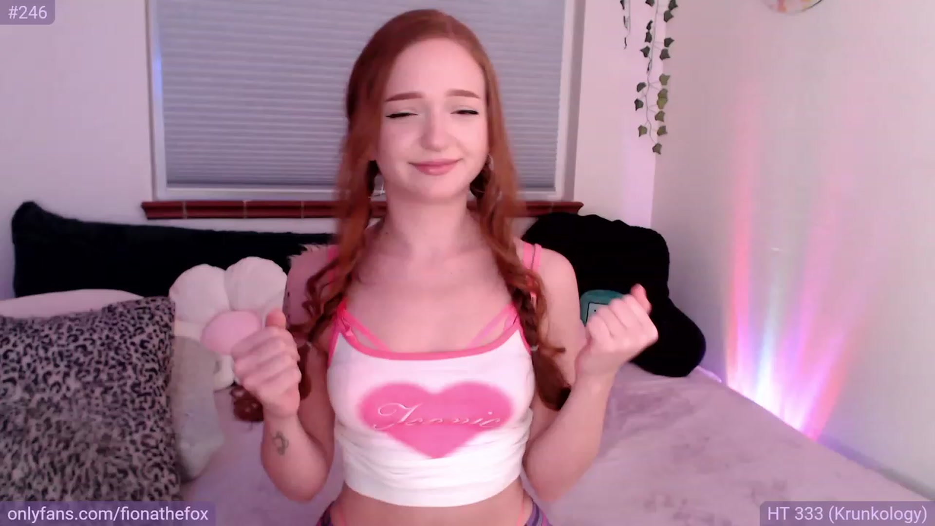 Gallery image thumbnail from Fiona's myfreecams stream on, 05/13/2023, 06:12 image 2 of 20
