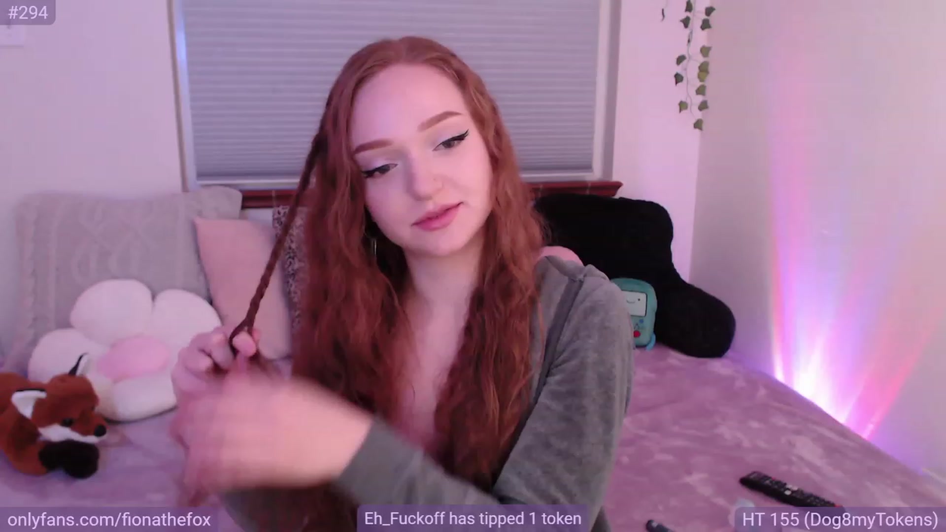 Gallery image thumbnail from Fiona's myfreecams stream on, 05/19/2023, 09:14 image 1 of 20