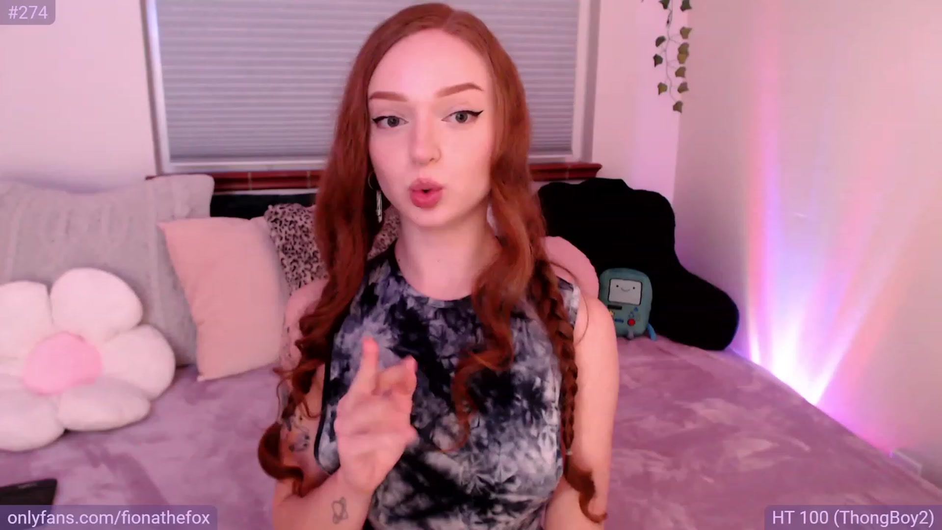 Gallery image thumbnail from Fiona's myfreecams stream on, 05/20/2023, 07:30 image 14 of 20