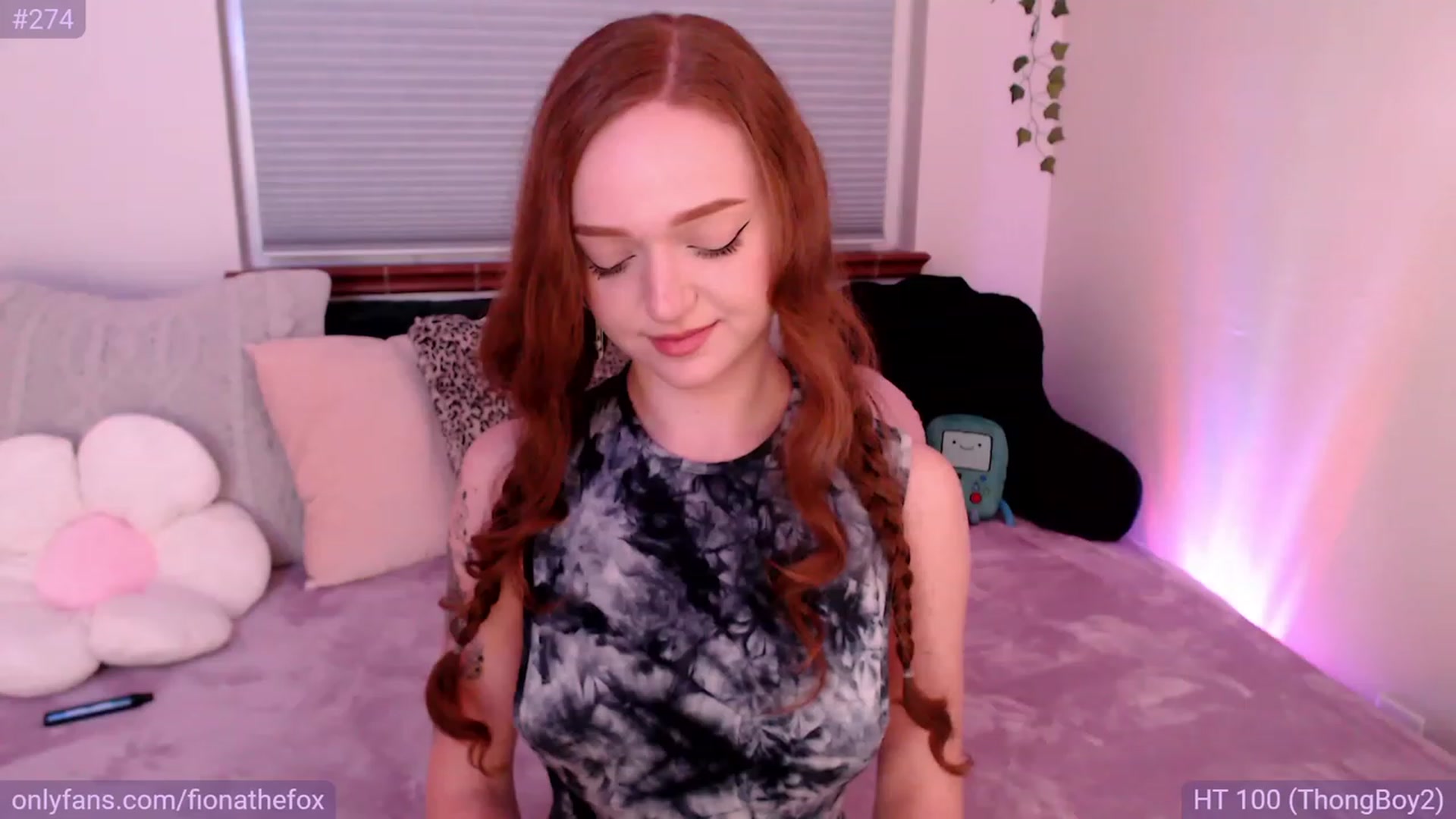 Gallery image thumbnail from Fiona's myfreecams stream on, 05/20/2023, 07:30 image 13 of 20