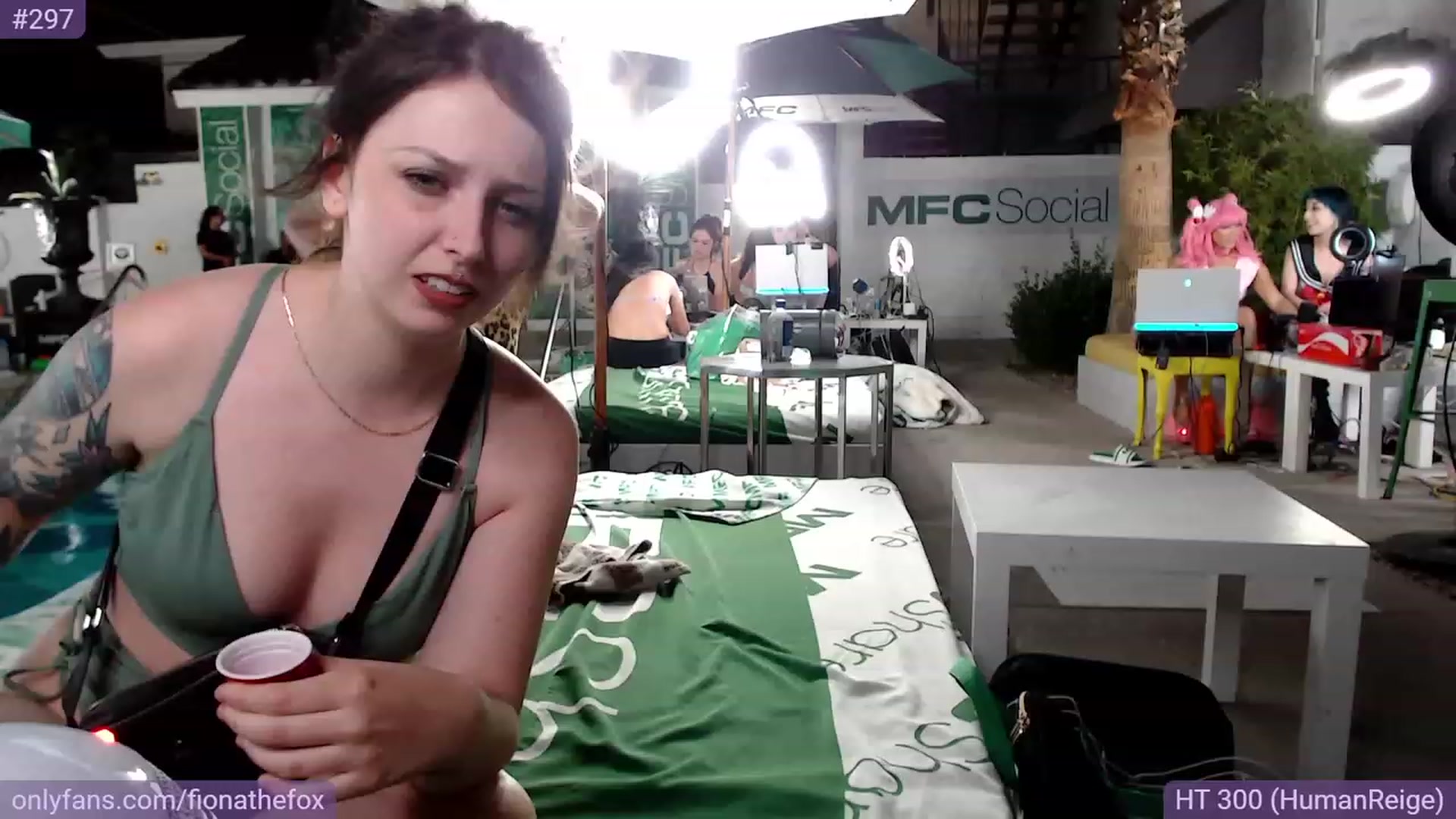 Gallery image thumbnail from Fiona's myfreecams stream on, 05/25/2023, 04:24 image 8 of 20