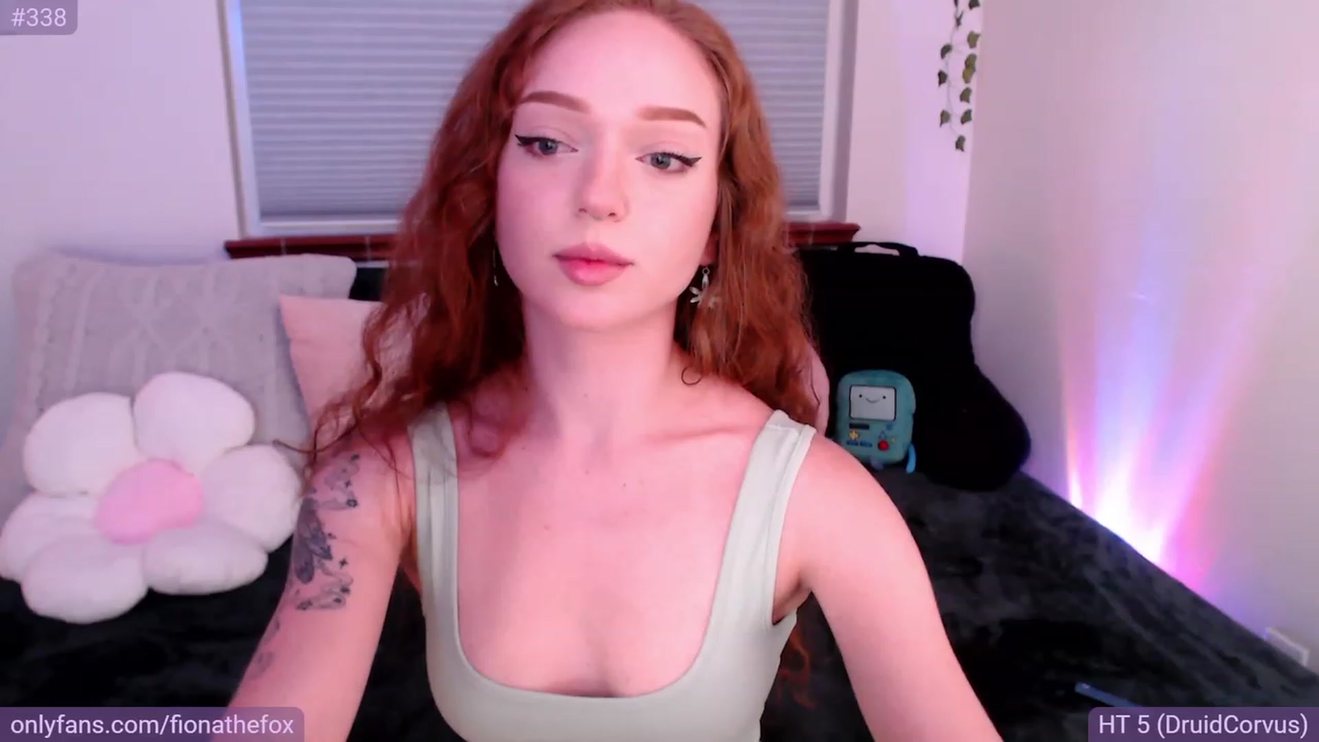 Gallery image thumbnail from Fiona's myfreecams stream on, 05/29/2023, 06:49 image 9 of 20