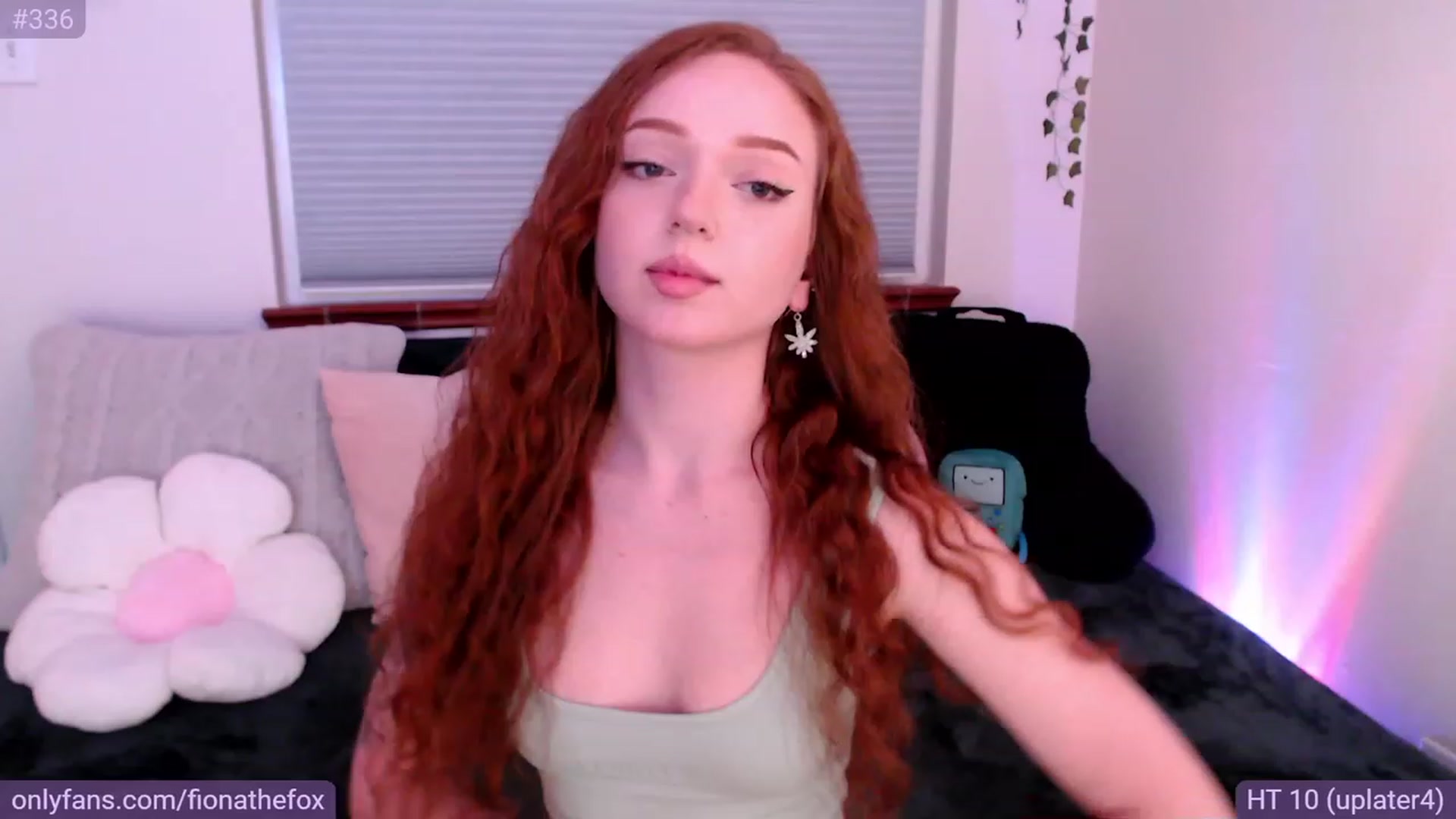 Gallery image thumbnail from Fiona's myfreecams stream on, 05/29/2023, 08:49 image 6 of 20