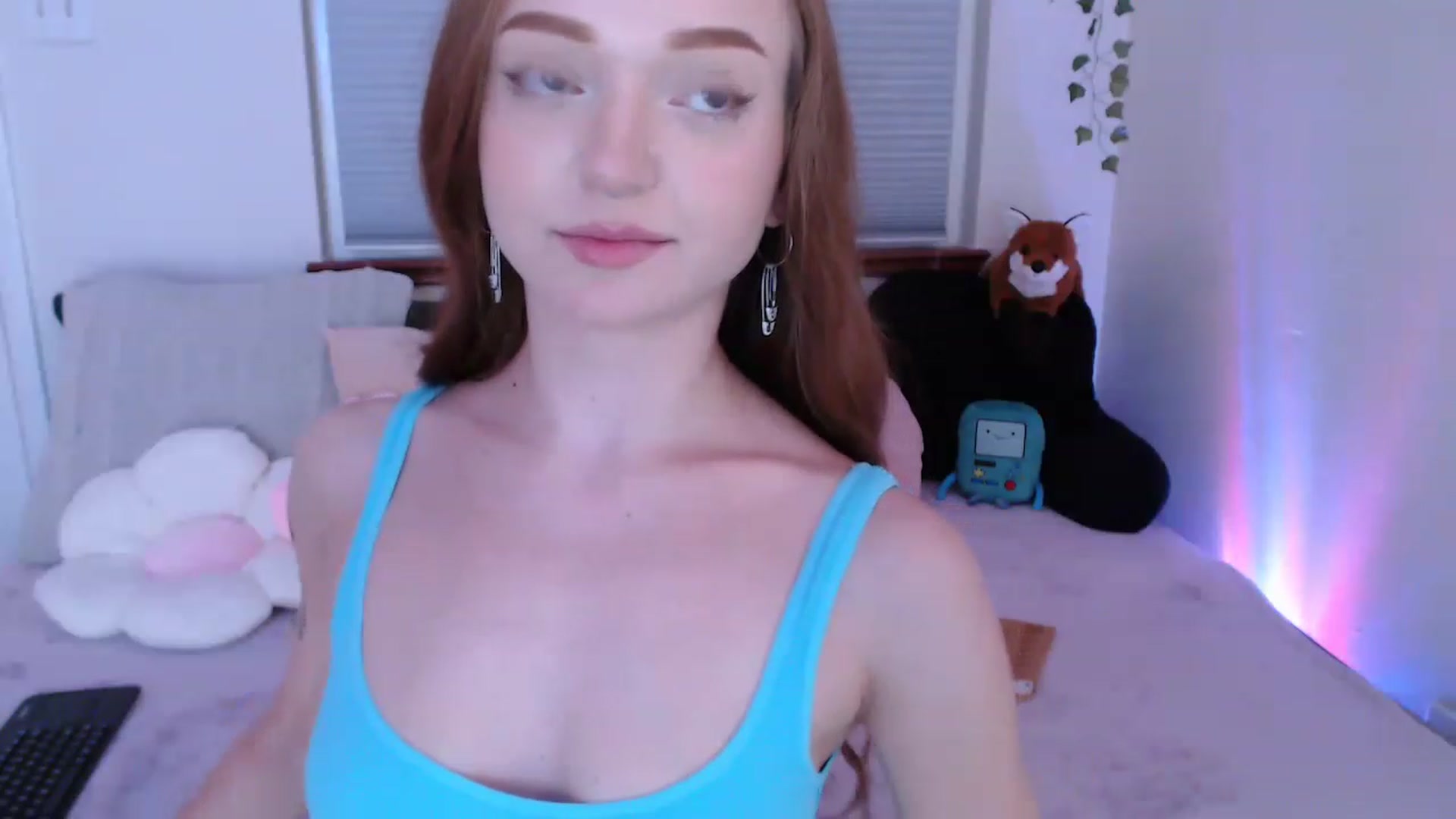 Gallery image thumbnail from Fiona's myfreecams stream on, 06/20/2023, 09:20 image 8 of 20