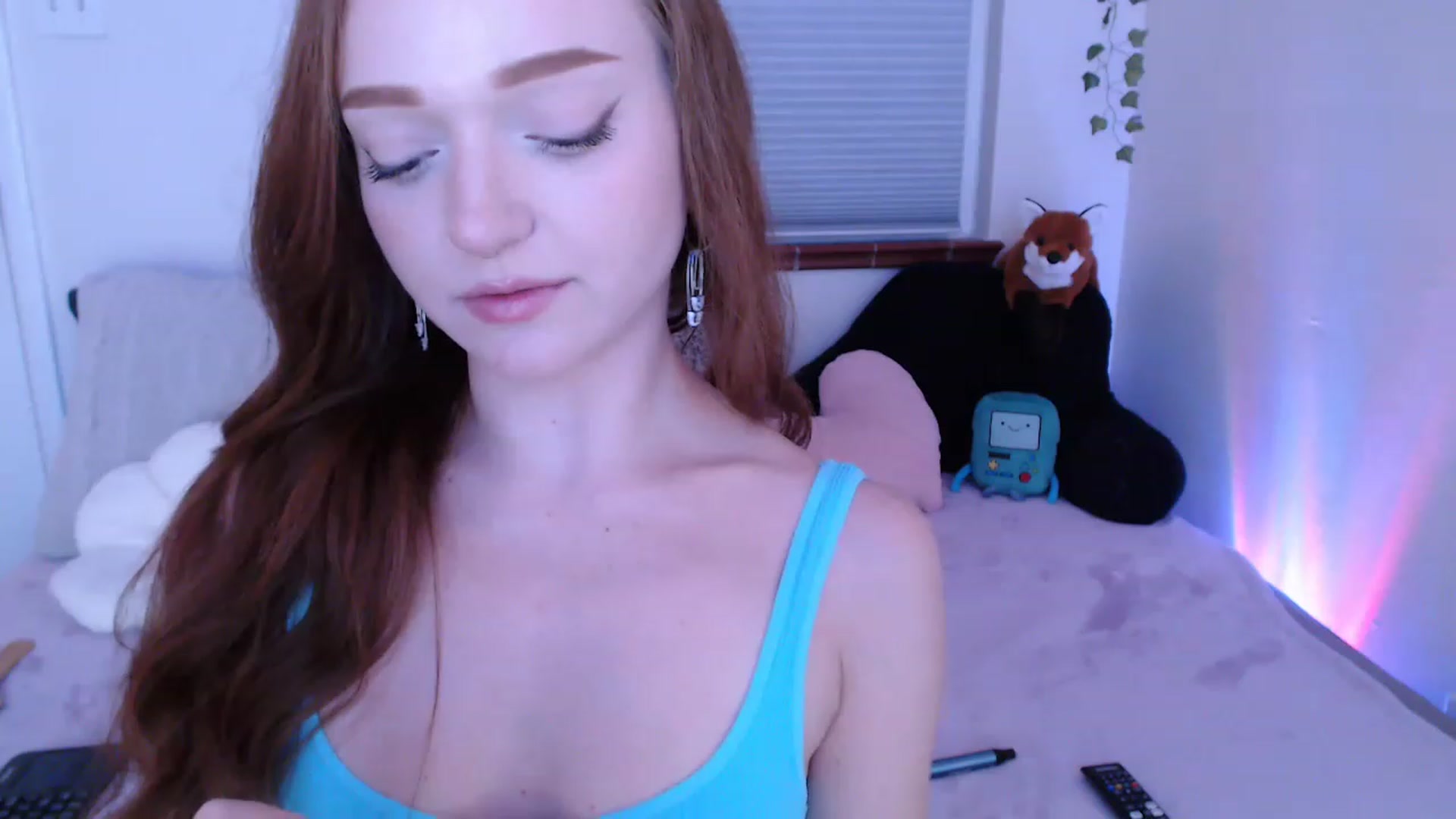 Gallery image thumbnail from Fiona's myfreecams stream on, 06/20/2023, 09:50 image 10 of 20