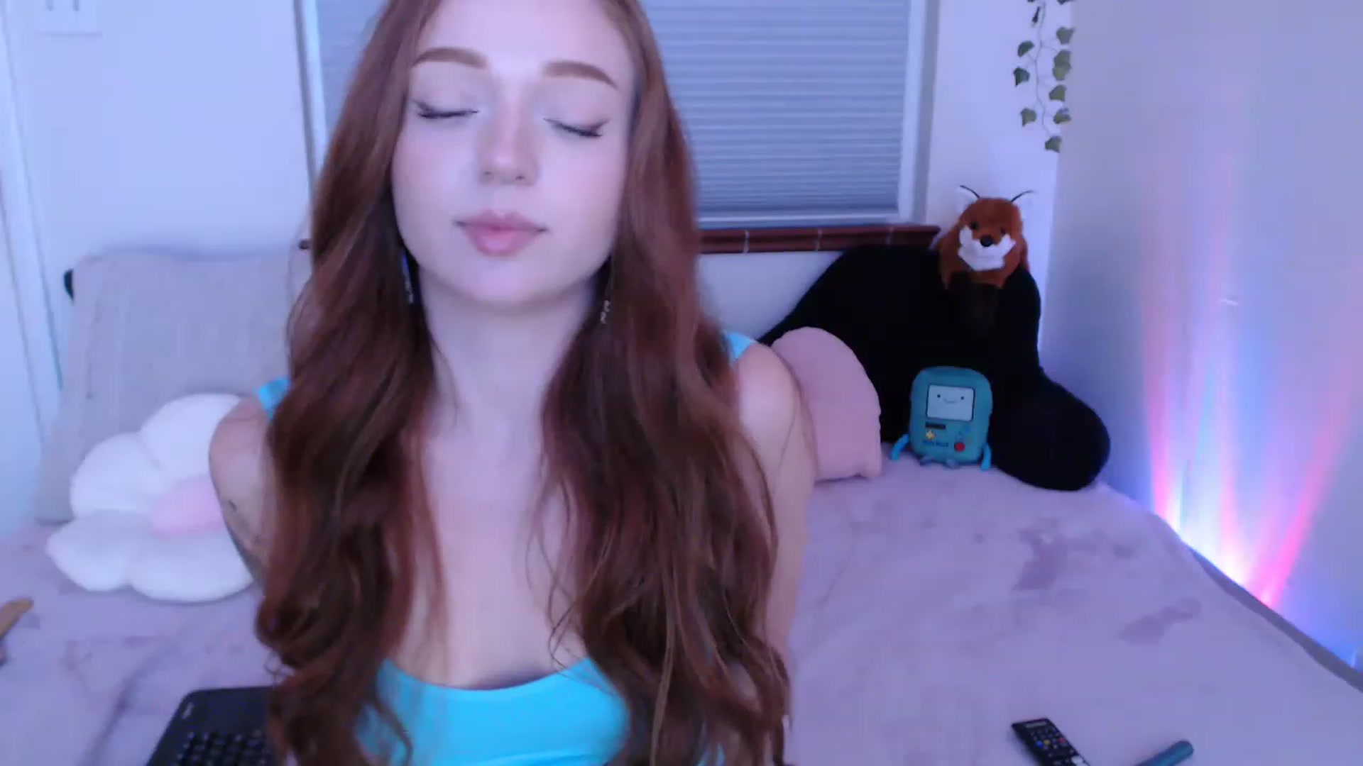 Gallery image thumbnail from Fiona's myfreecams stream on, 06/20/2023, 09:50 image 4 of 20