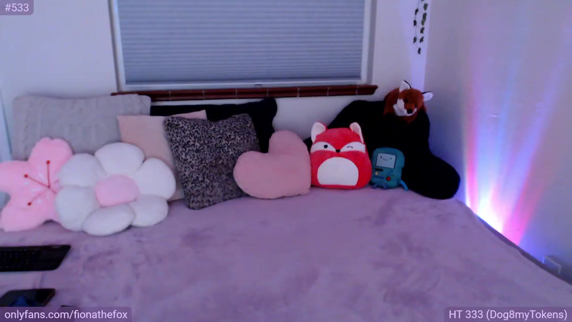 Gallery image thumbnail from Fiona's myfreecams stream on, 06/27/2023, 10:10 image 15 of 20