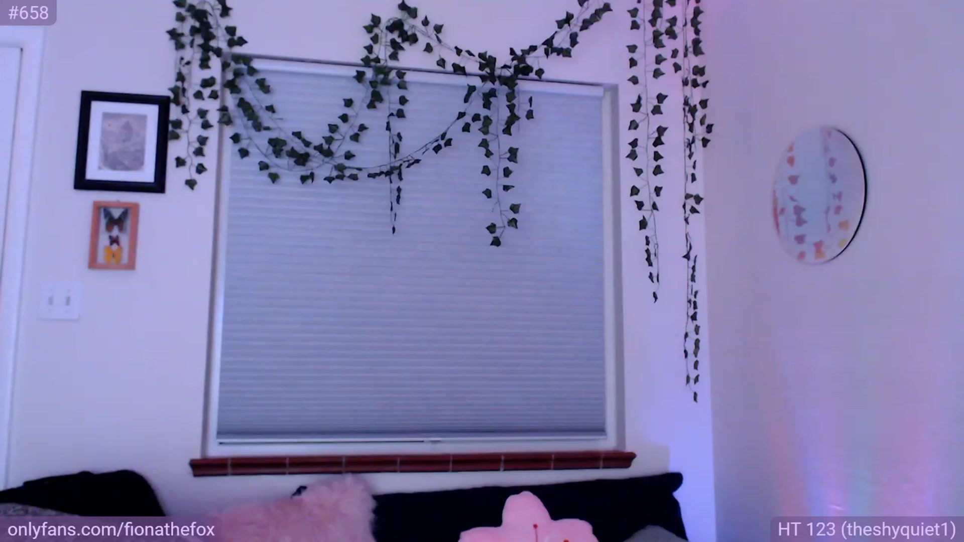 Gallery image thumbnail from Fiona's myfreecams stream on, 07/06/2023, 08:50 image 12 of 20