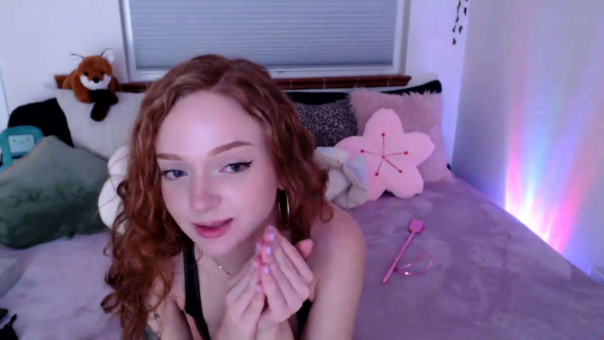 Gallery image thumbnail from Fiona's myfreecams stream on, 08/27/2023, 11:05 image 12 of 20