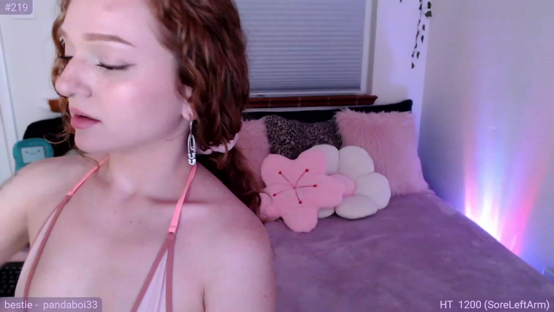 Gallery image thumbnail from Fiona's myfreecams stream on, 09/04/2023, 09:16 image 1 of 20