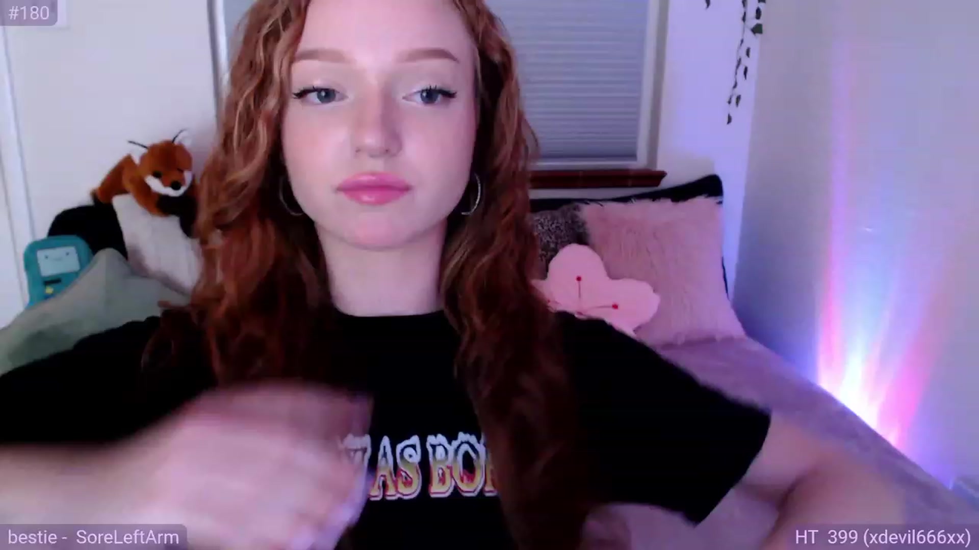 Gallery image thumbnail from Fiona's myfreecams stream on, 09/05/2023, 07:53 image 12 of 20