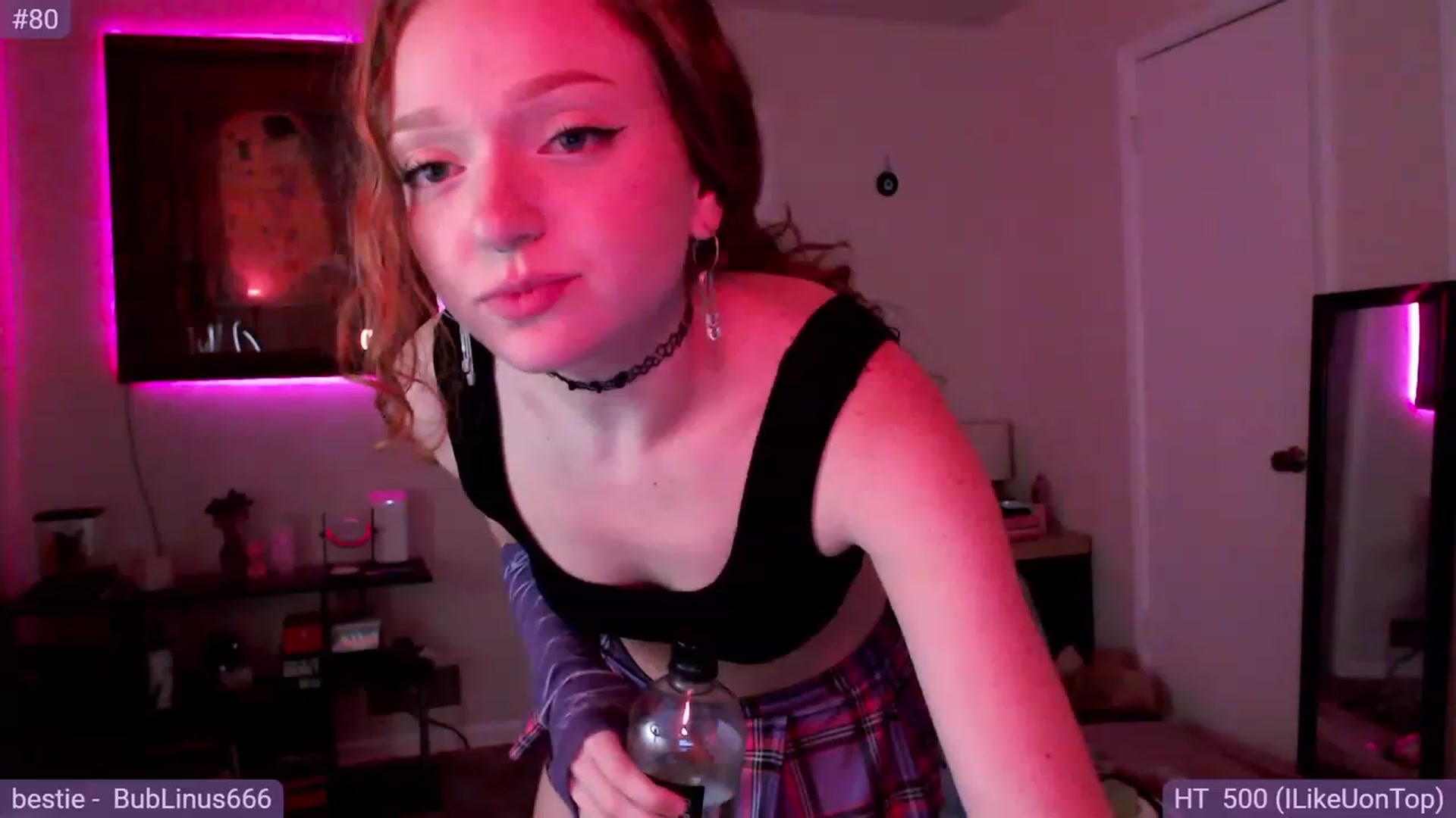 Gallery image thumbnail from Fiona's myfreecams stream on, 10/08/2023, 08:31 image 14 of 20