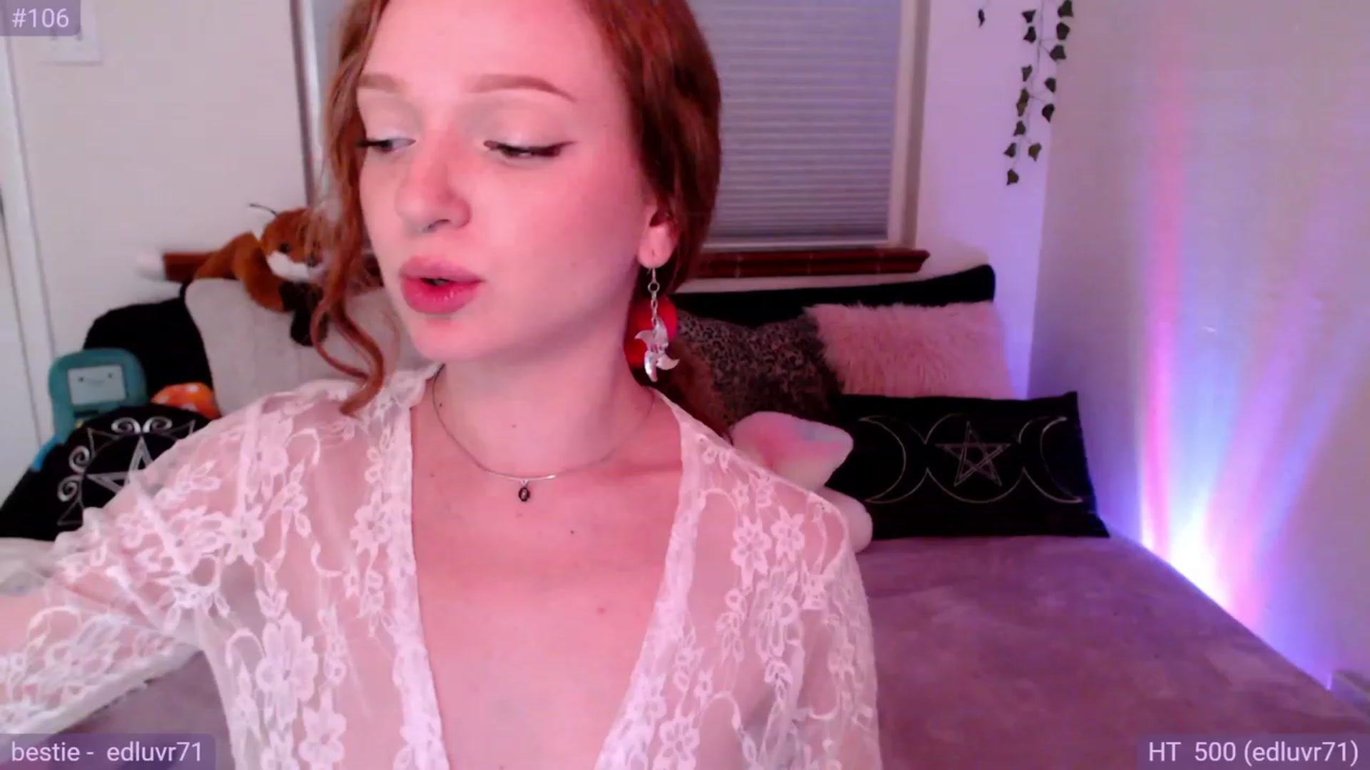 Gallery image thumbnail from Fiona's myfreecams stream on, 10/17/2023, 09:16 image 16 of 20