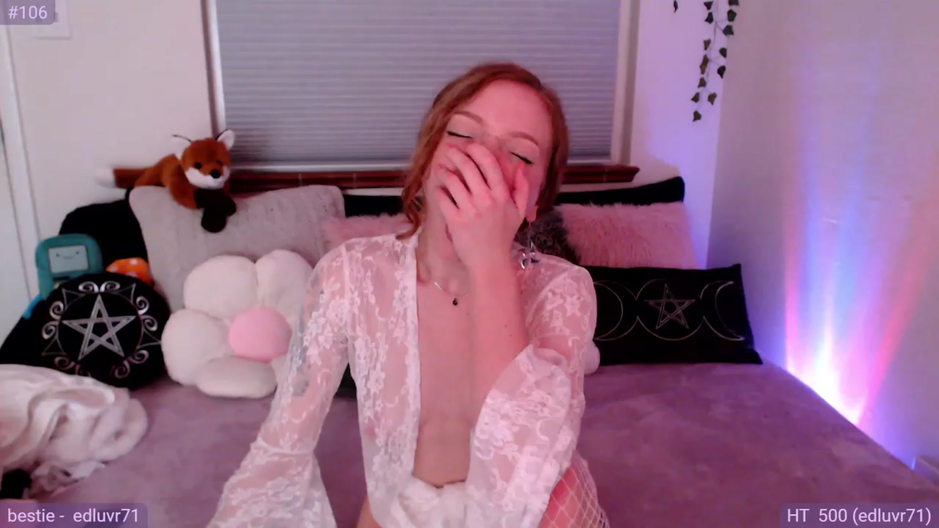 Gallery image thumbnail from Fiona's myfreecams stream on, 10/17/2023, 09:16 image 19 of 20