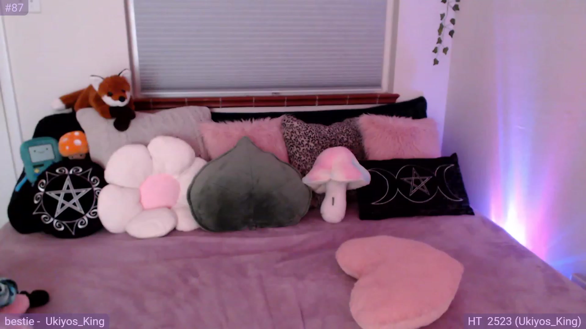 Gallery image thumbnail from Fiona's myfreecams stream on, 10/19/2023, 08:15 image 11 of 20