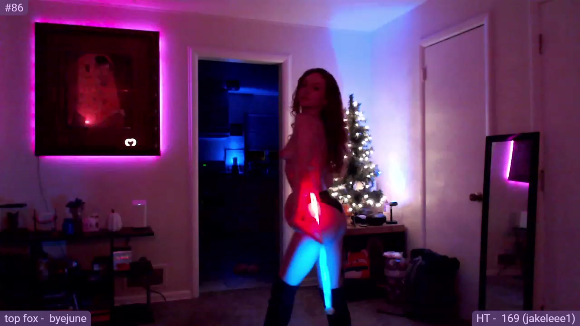 Gallery image thumbnail from Fiona's myfreecams stream on, 11/26/2023, 09:33 image 12 of 20