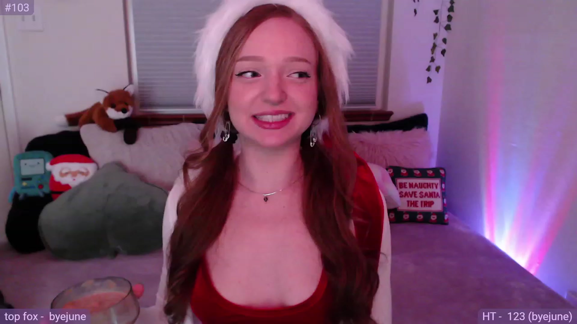 Gallery image thumbnail from Fiona's myfreecams stream on, 12/19/2023, 07:37 image 12 of 20