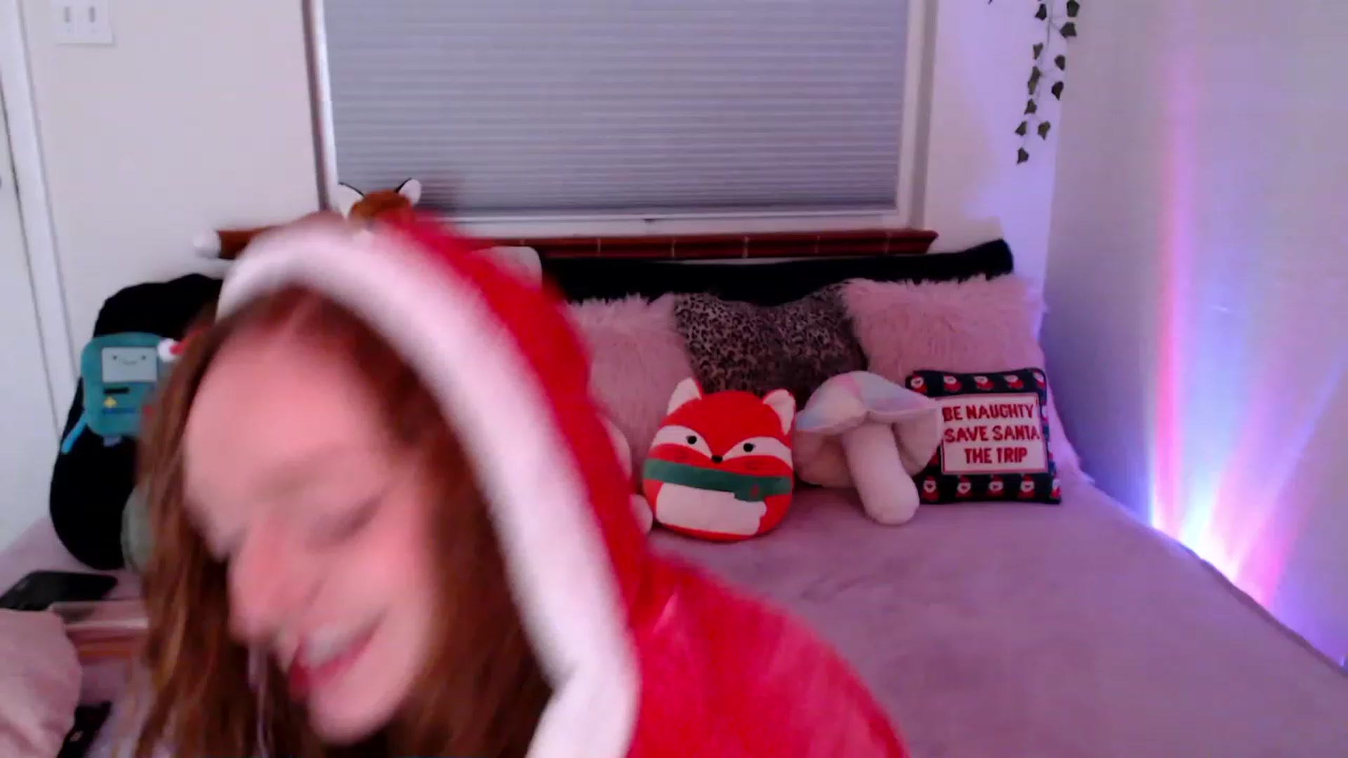 Gallery image thumbnail from Fiona's myfreecams stream on, 12/25/2023, 13:08 image 2 of 20