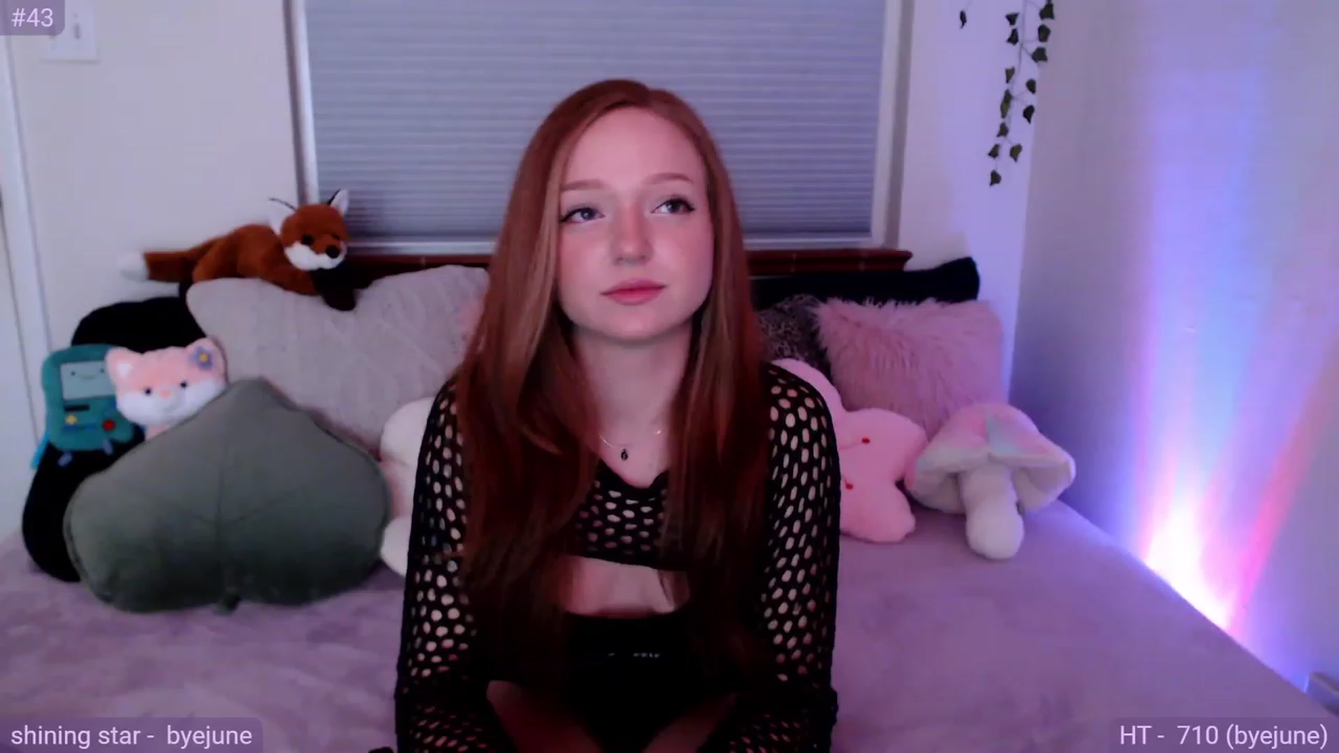 Gallery image thumbnail from Fiona's myfreecams stream on, 01/07/2024, 07:17 image 10 of 20